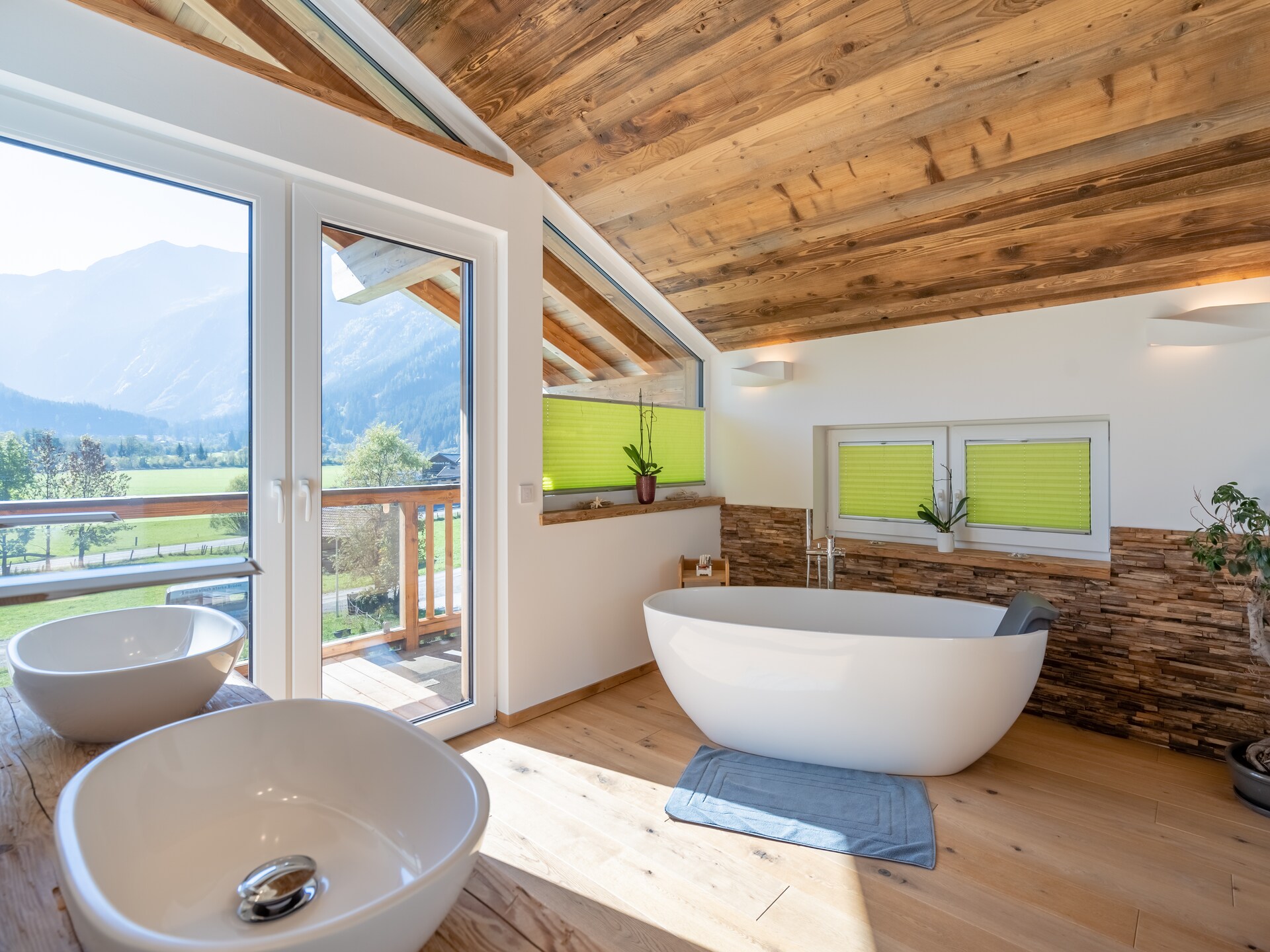 Op 300 m van de piste: Luxe chalet met privézwembad in Neukirchen - foto 25