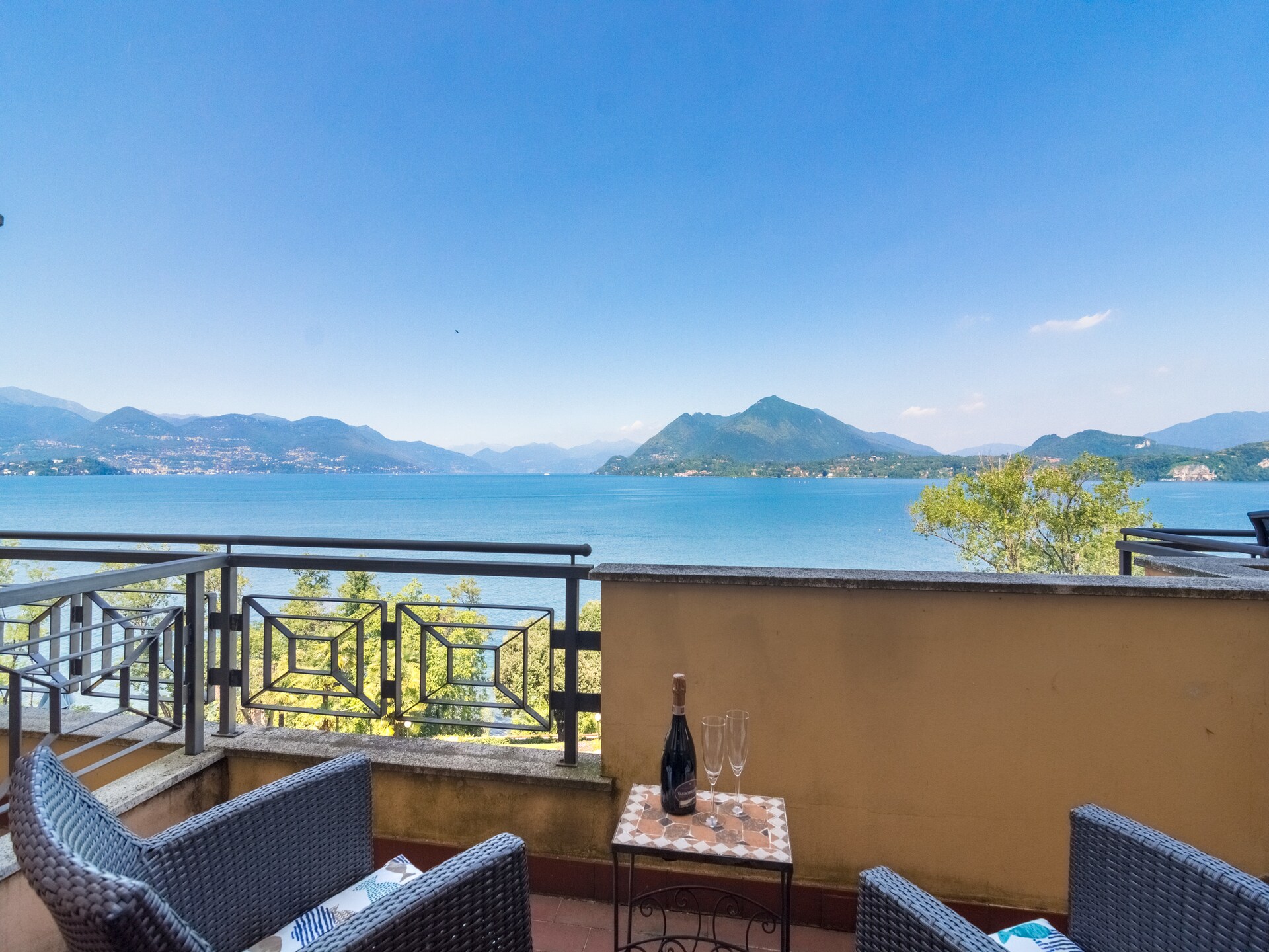 Verdelago Quattordici: Zonnig appartement met zwembad in Stresa - foto 15