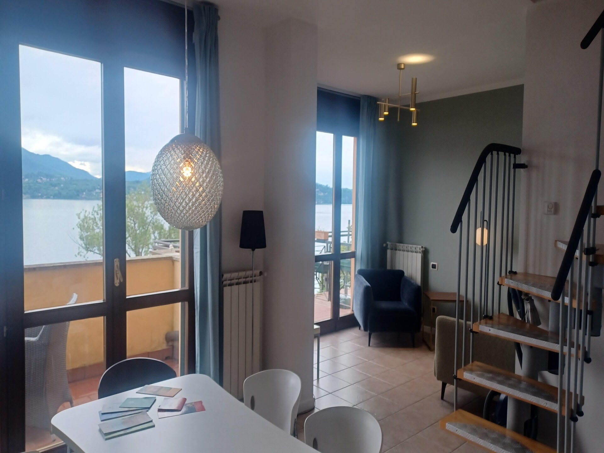 Verdelago Quattordici: Zonnig appartement met zwembad in Stresa - foto 3