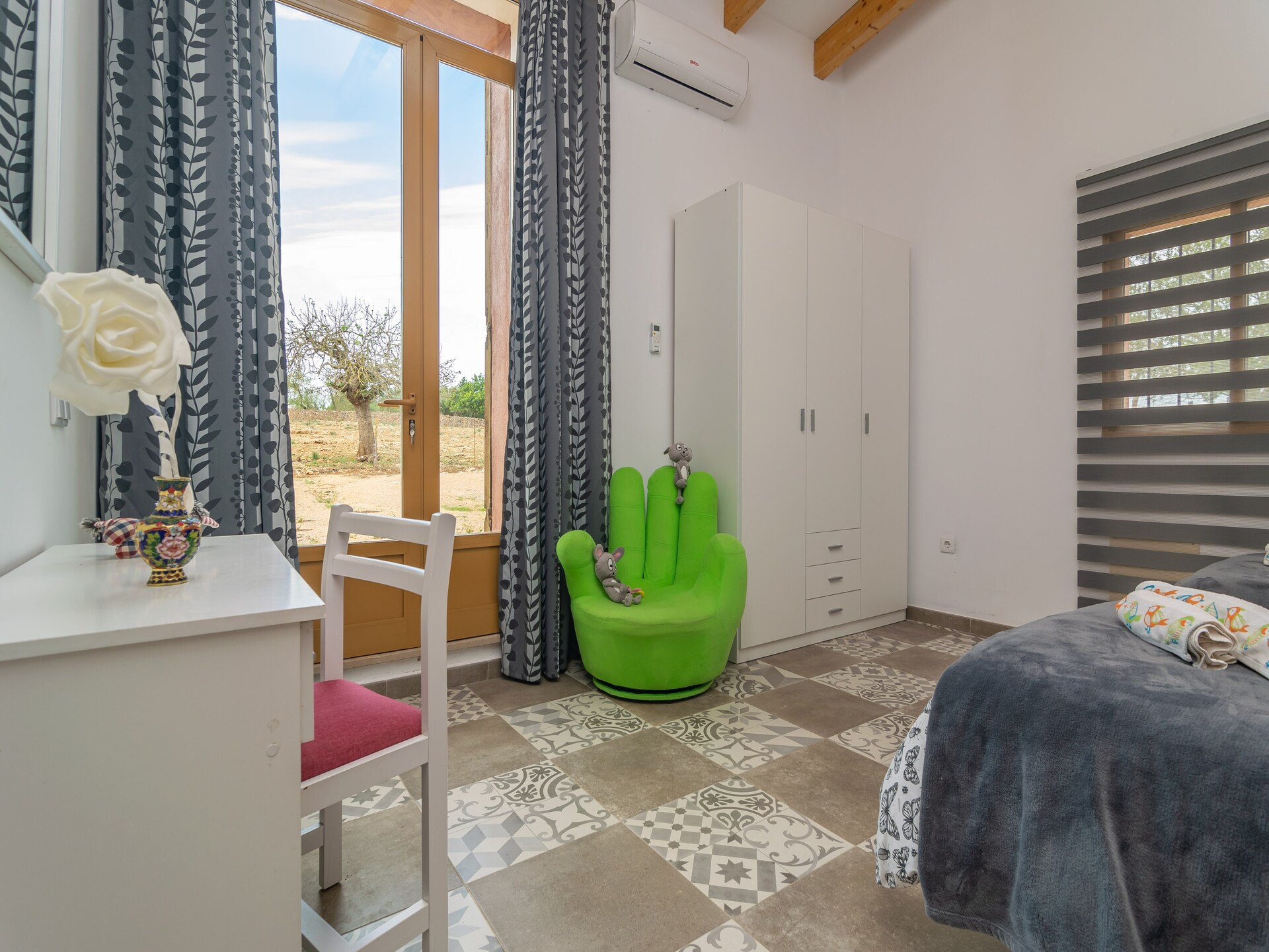 Landelijke villa met privézwembad en uitzicht op de bergen bij Ariany - foto 36