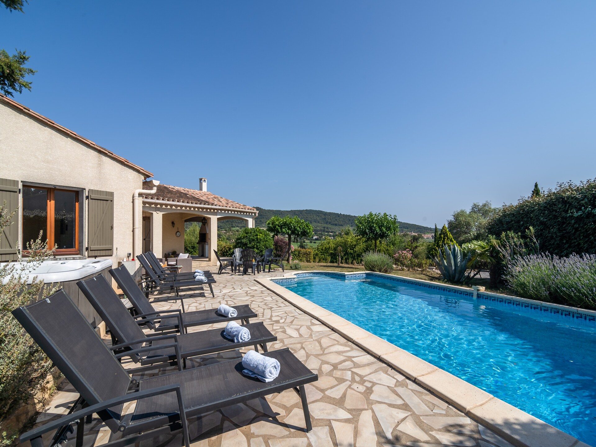 6-persoons villa met privézwembad in Beaufort - foto 11