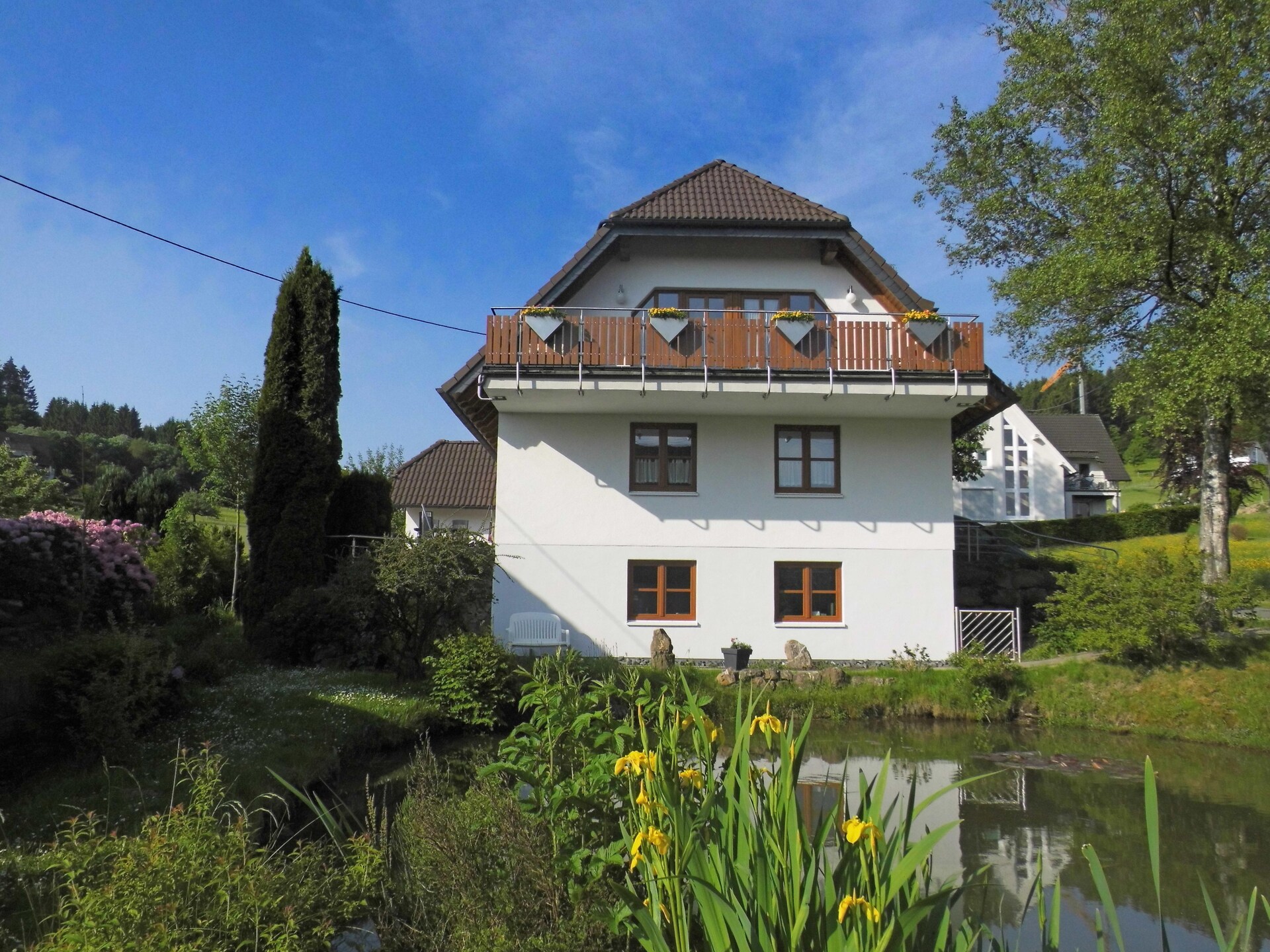 Modern bosappartement met tuin aan de vijver in Kirchhundem-Brachthausen - foto 11
