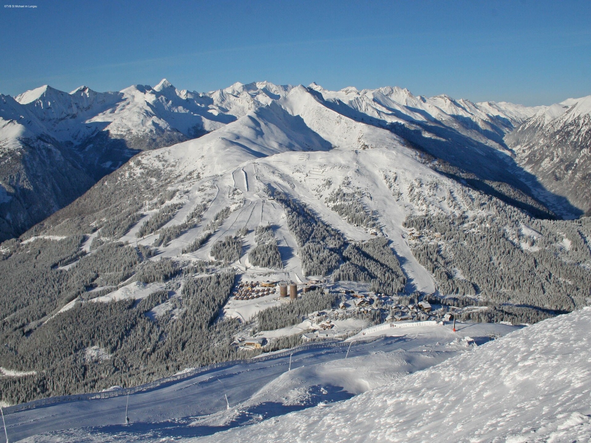 Luxe 10-persoons chalet aan de Taurach bij Mauterndorf, 450m van de skilift - foto 32