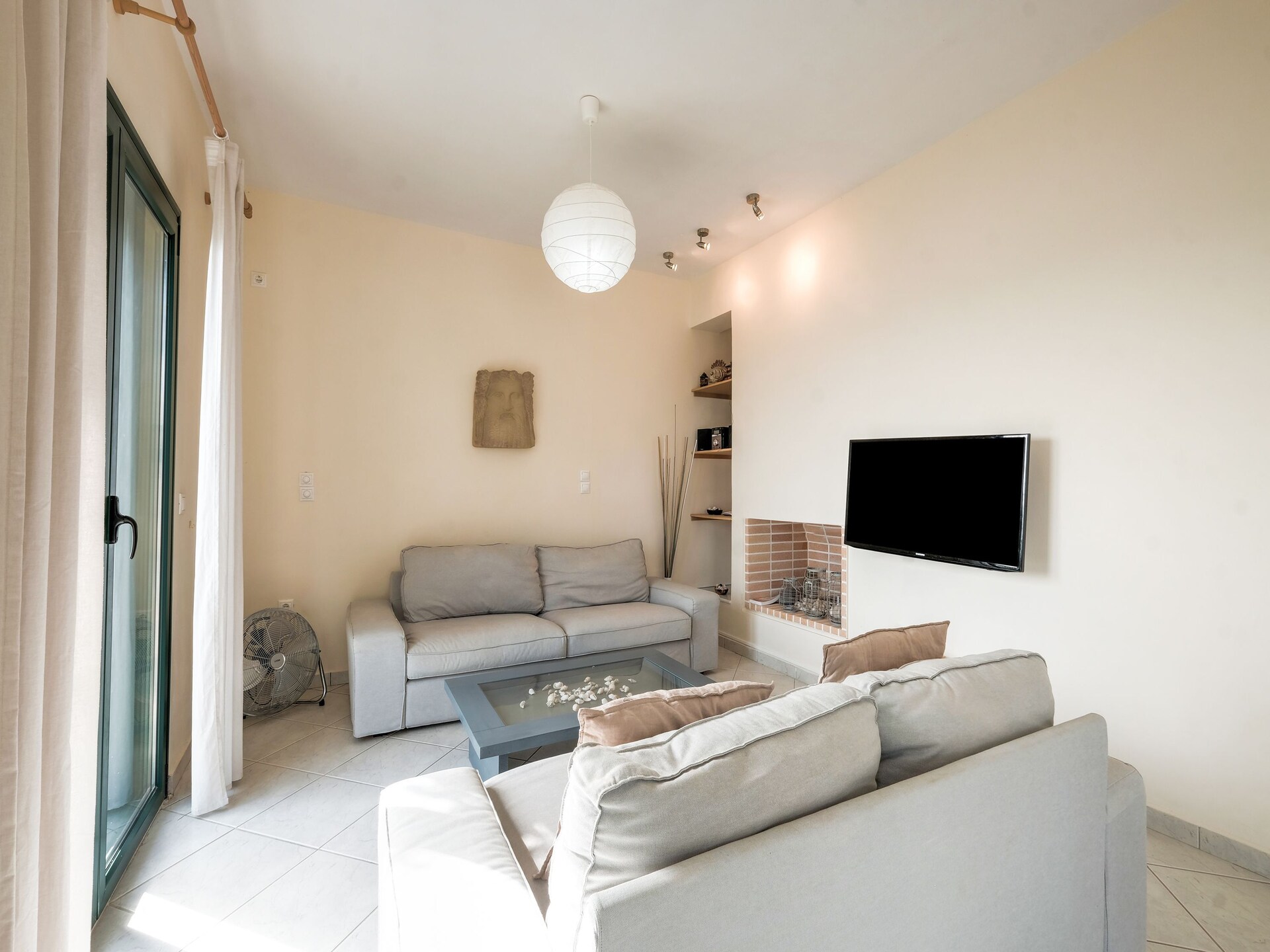 Villa Mahatma Gandhi: vrijstaand aan zee, 30m van Kissakas-strand - foto 4