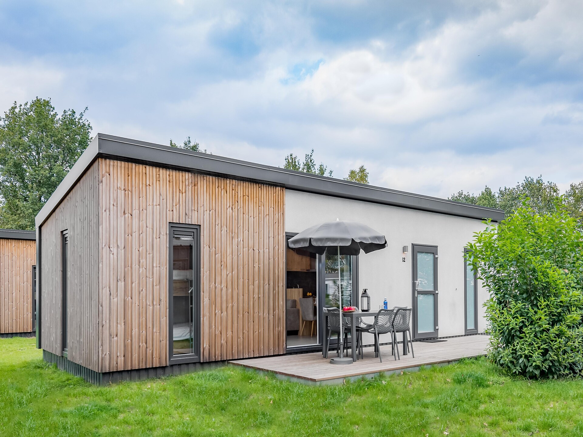 Vrijstaand 6-persoons chalet in hart van Drenthe bij zwembad en hunebedden - foto 9