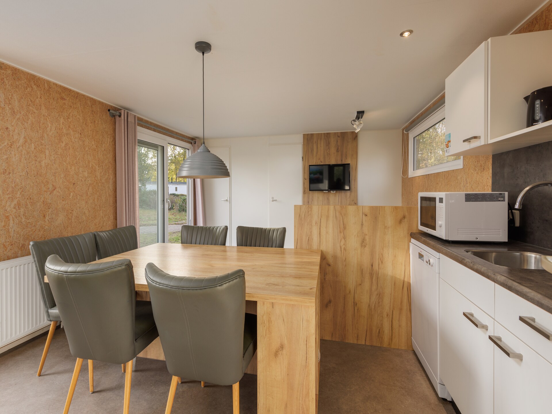 Vrijstaand 6-persoons chalet in hart van Drenthe bij zwembad en hunebedden - foto 11