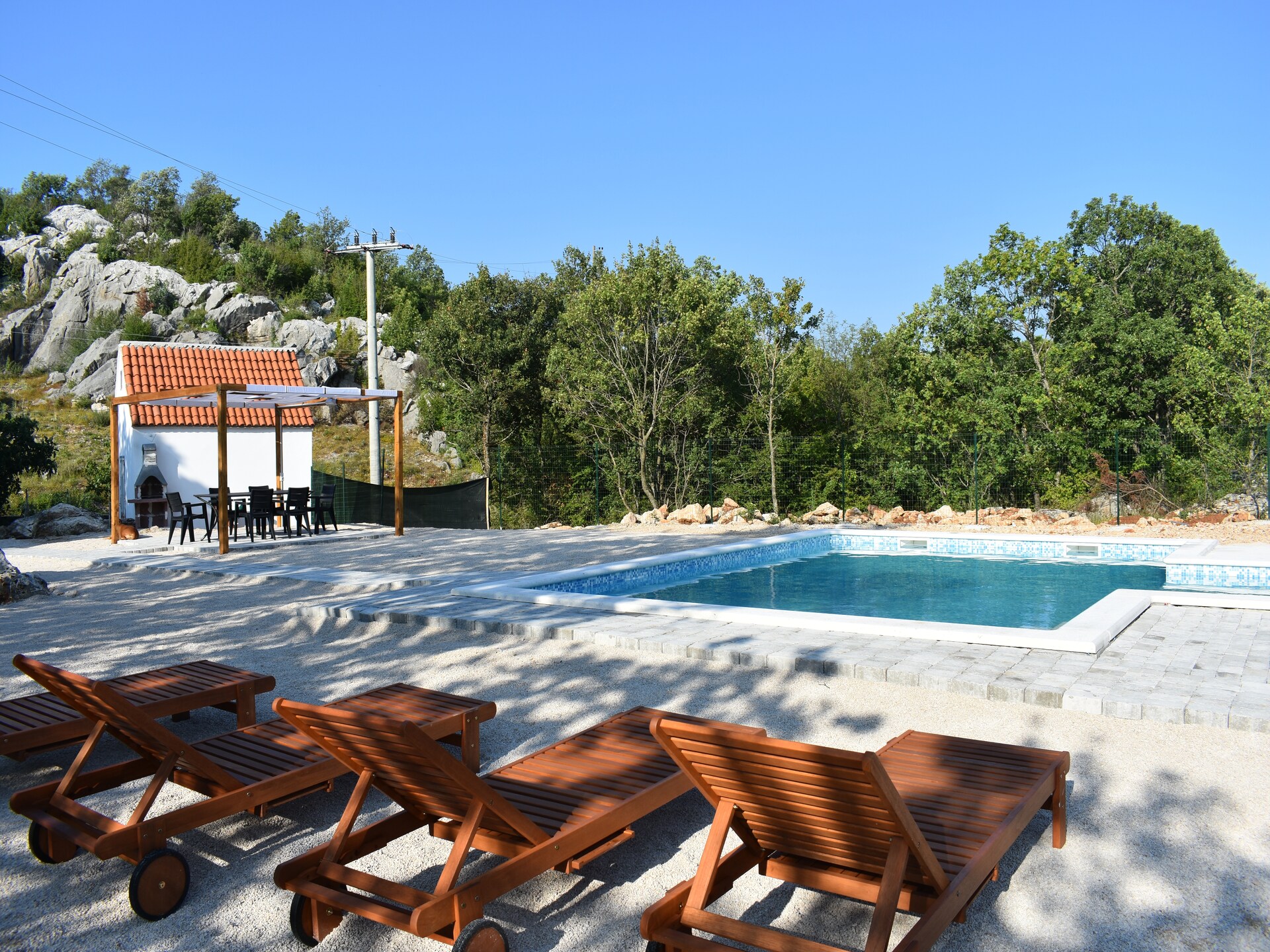 Ruime vrijstaande villa met privézwembad aan de rivier in Neorić - foto 27