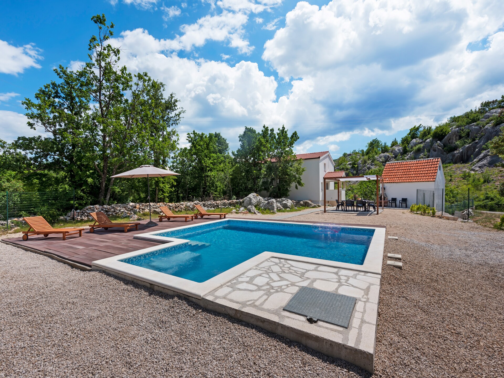 Ruime vrijstaande villa met privézwembad aan de rivier in Neorić - foto 24