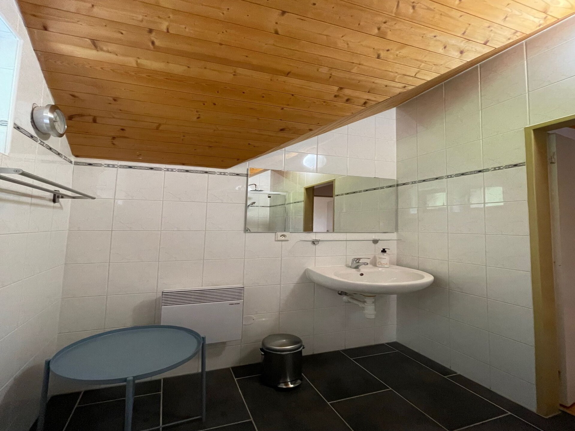Vrijstaand chalet aan de golfbaan in de bergen van Noord-Bohemen - foto 18