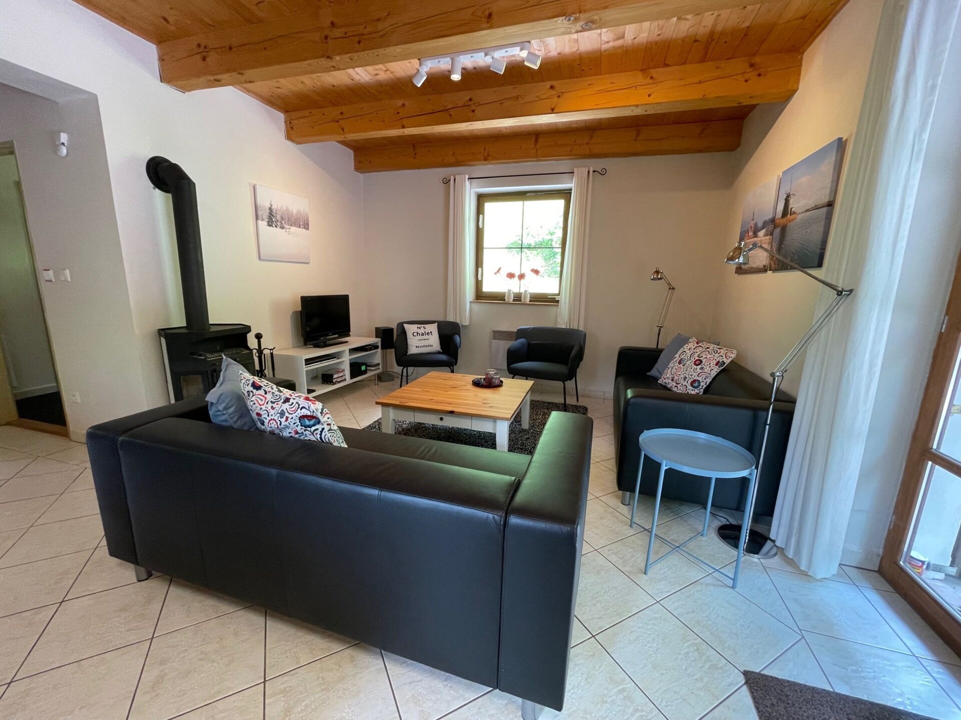 Vrijstaand chalet aan de golfbaan in de bergen van Noord-Bohemen - foto 13