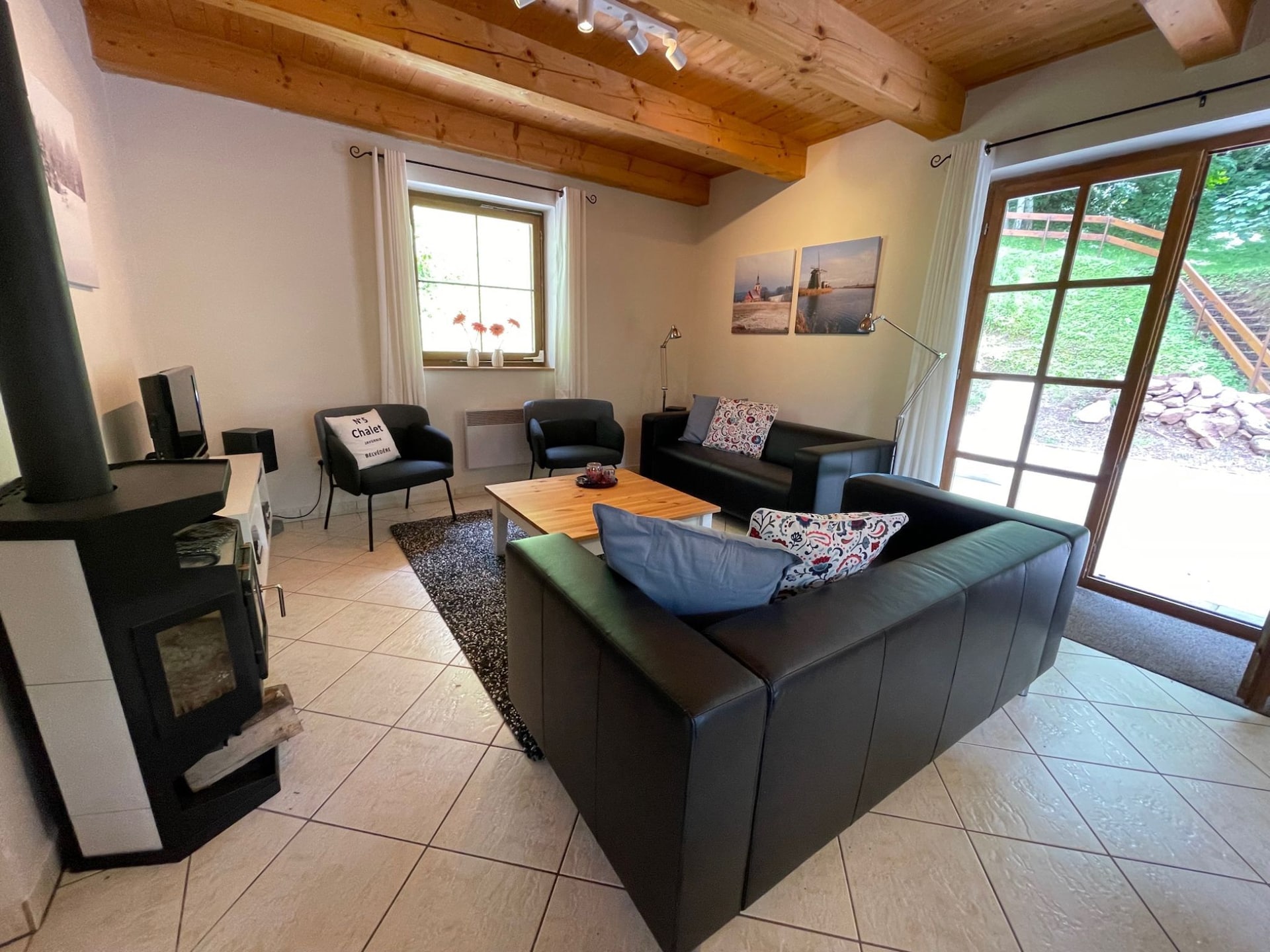 Vrijstaand chalet aan de golfbaan in de bergen van Noord-Bohemen - foto 2