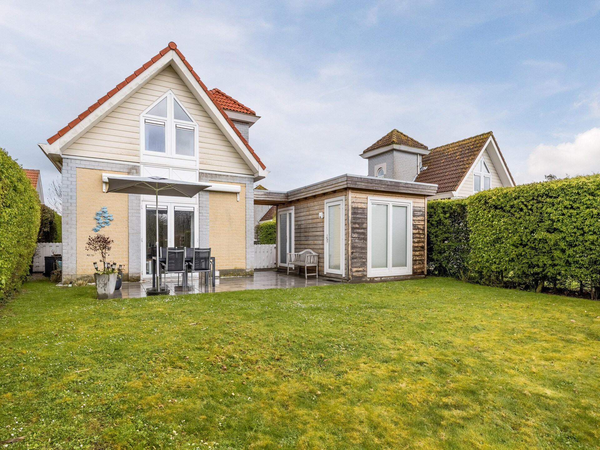 Vrijstaande villa aan de Zeeuwse kust met tuin, hond welkom - foto 16