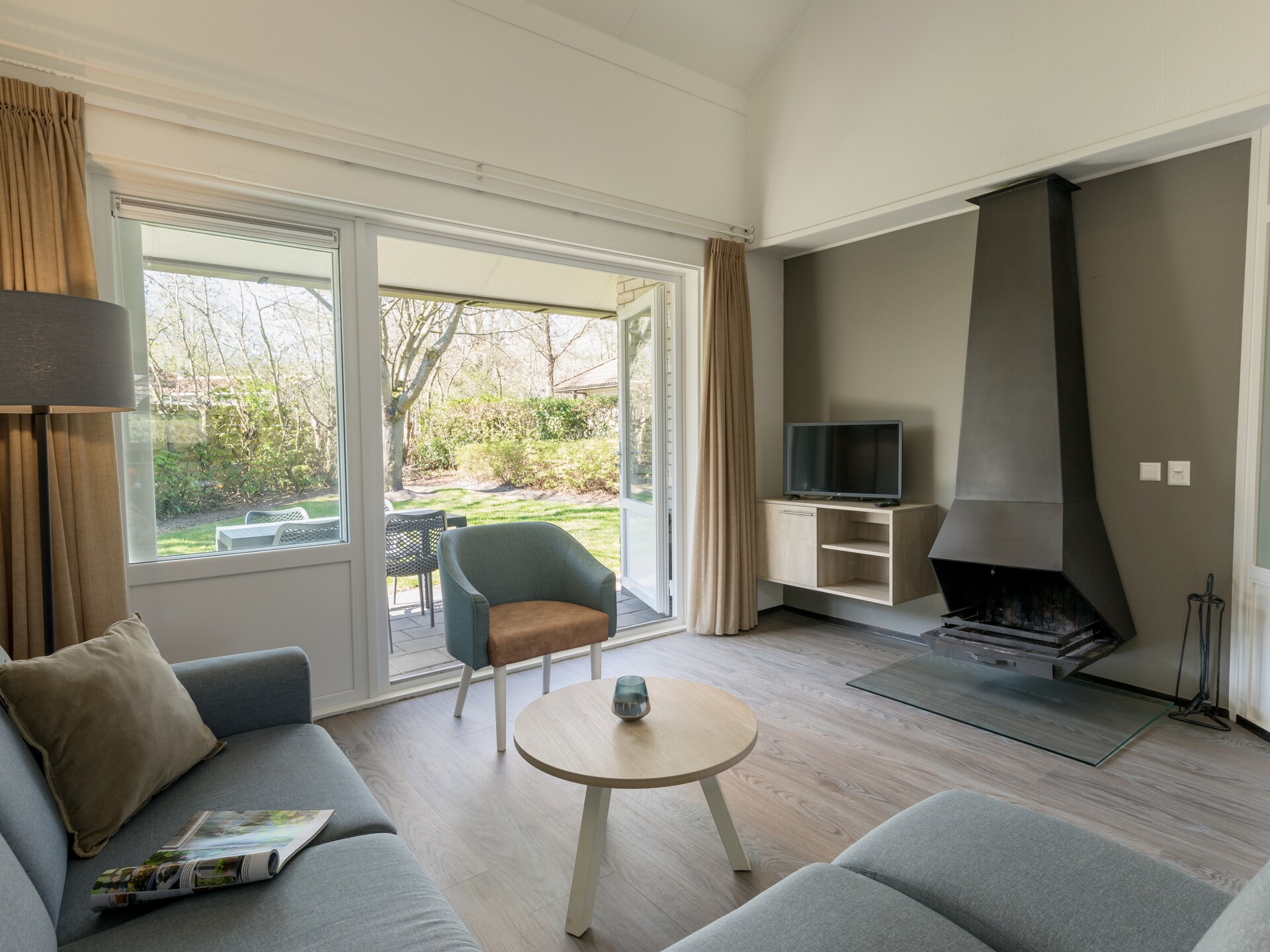 Gerenoceerde bungalow op Kustpark Texel met open haard en hondenvriendelijke tuin - foto 11