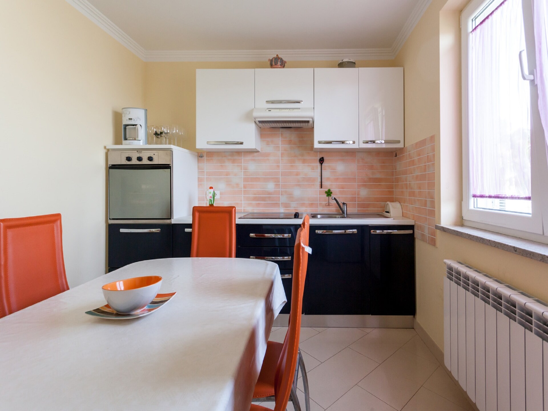 Heerlijk appartement op 300m van zee met terras en bbq in Malinska, Krk - foto 8