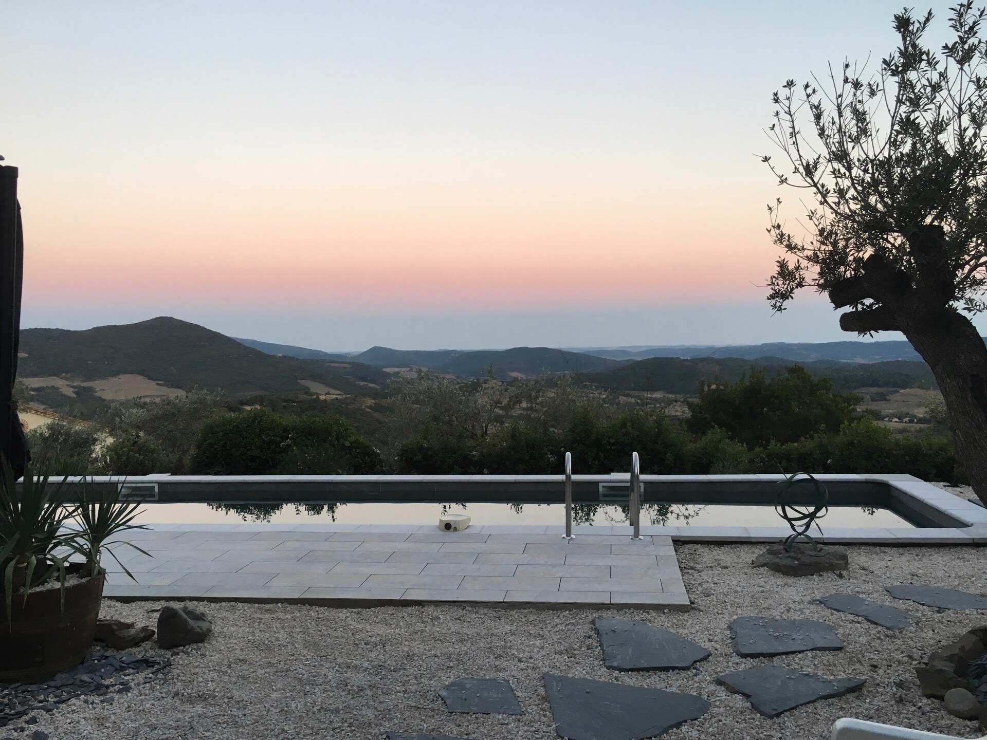 Villa Les Mûriers: luxe vakantiehuis met privézwembad in de wijngaarden van Languedoc - foto 31