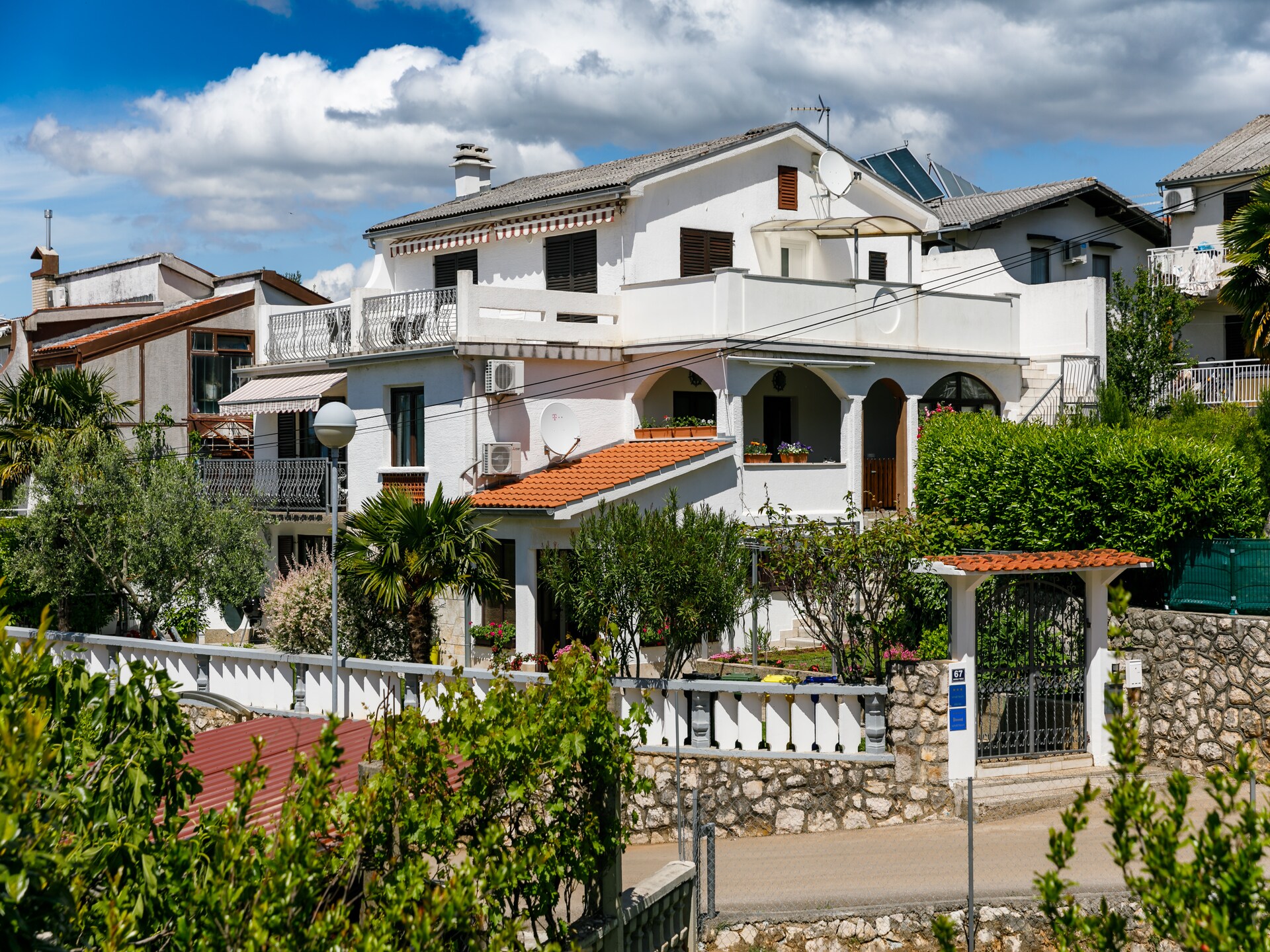 Knus appartement voor 4 op 500m van strand in Malinska - foto 1