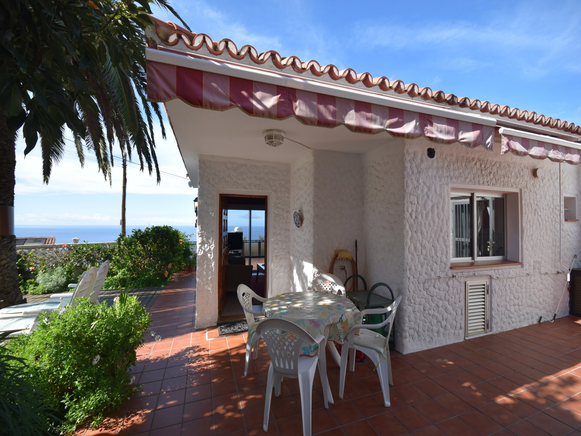 Vrijstaand vakantiehuis Mesa del Mar met zeezicht en 3 terrassen - foto 1