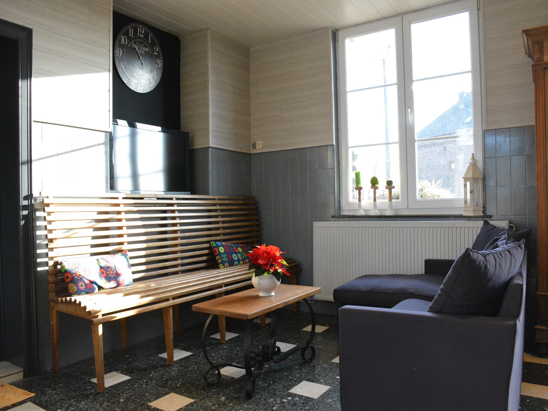 In het centrum van Pondrôme: 9-persoons vakantiehuis in voormalig station - foto 2