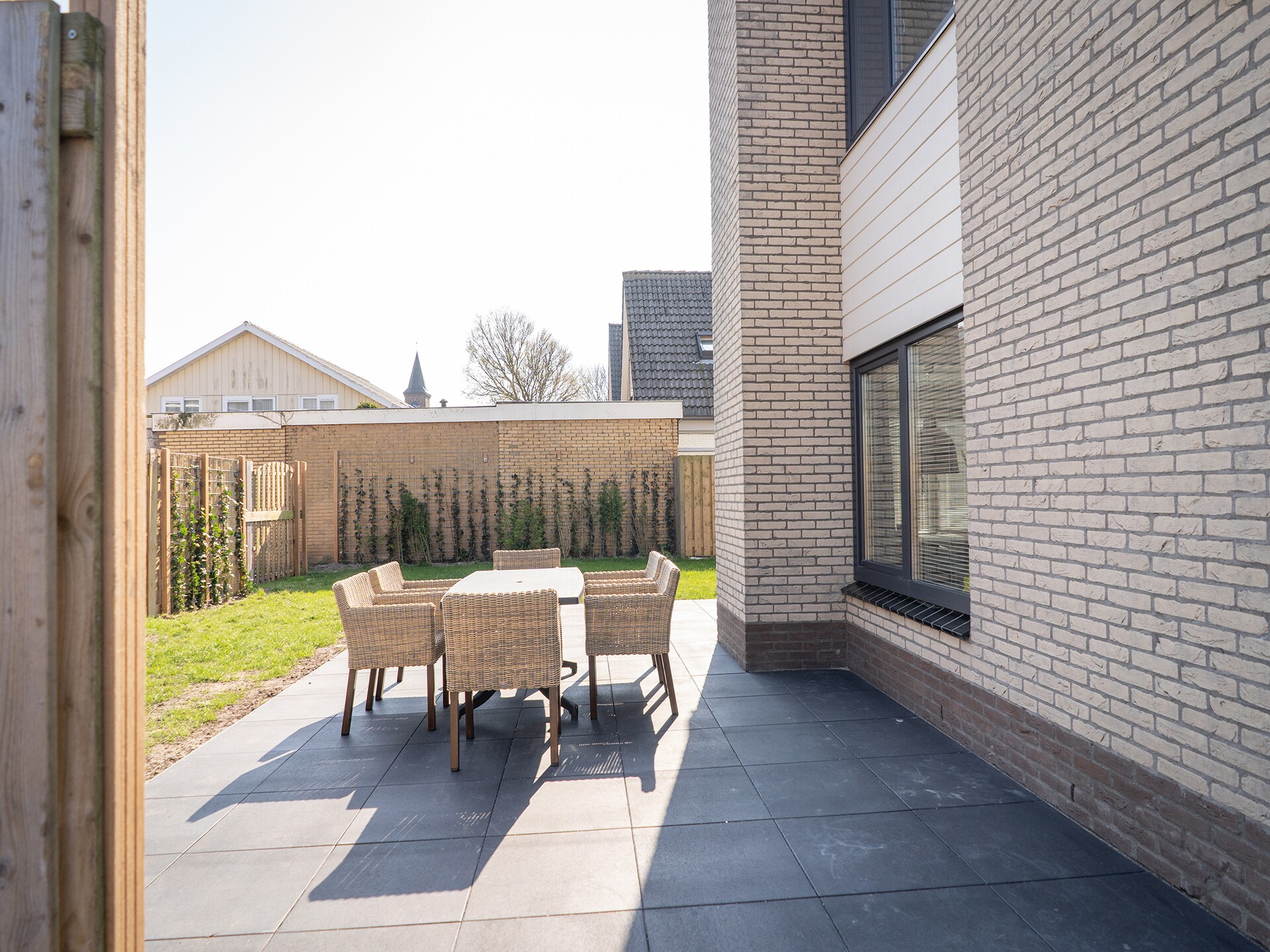 Moderne bosbungalow voor 6 personen op Texel, nabij golfbaan en strand - foto 2