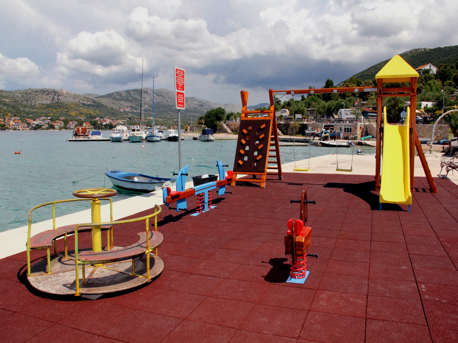 5-persoons appartement aan zee in Grebaštica - foto 30