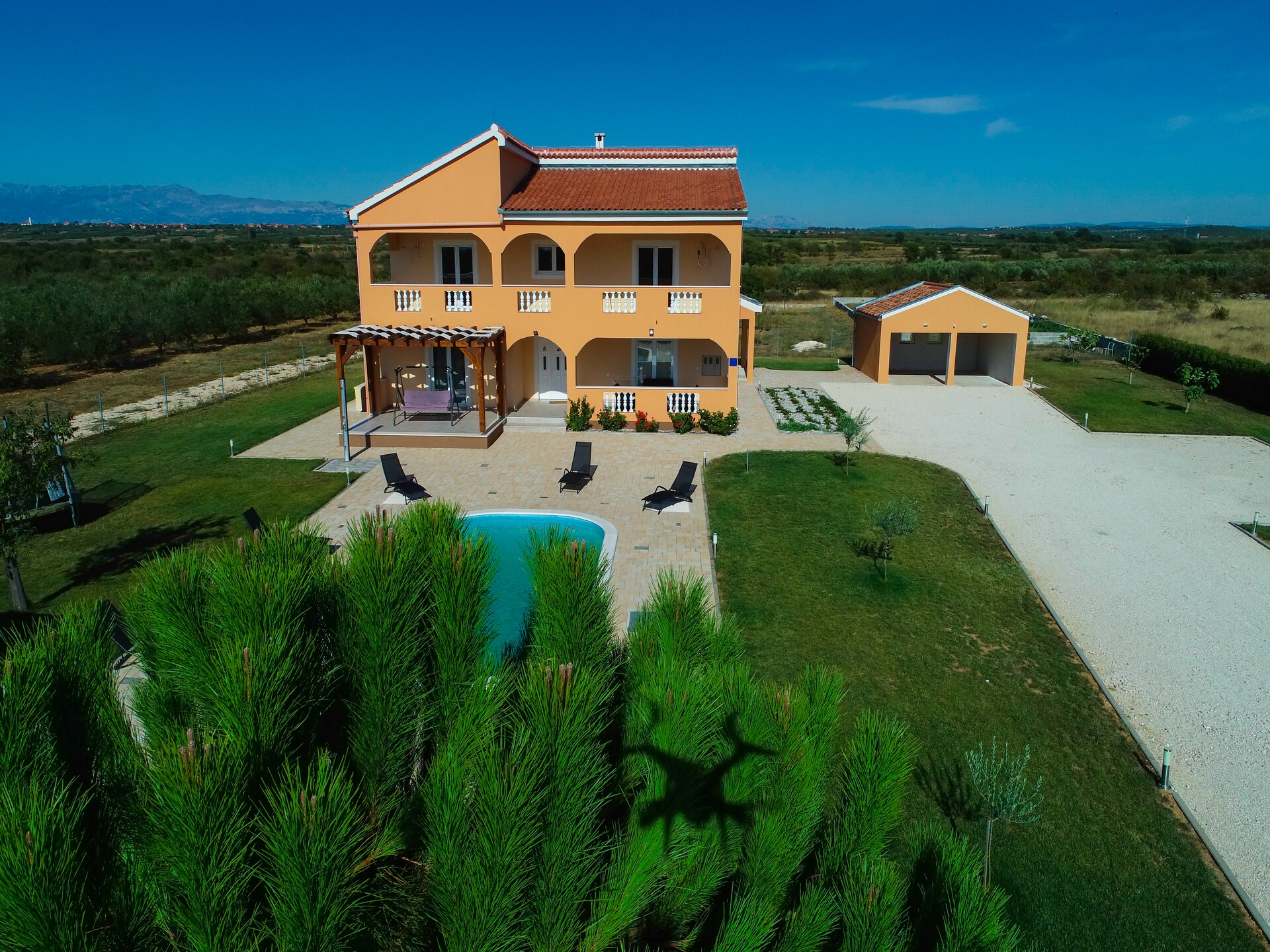 Vrijstaand vakantiehuis met privézwembad voor 8 personen nabij Zadar - foto 21