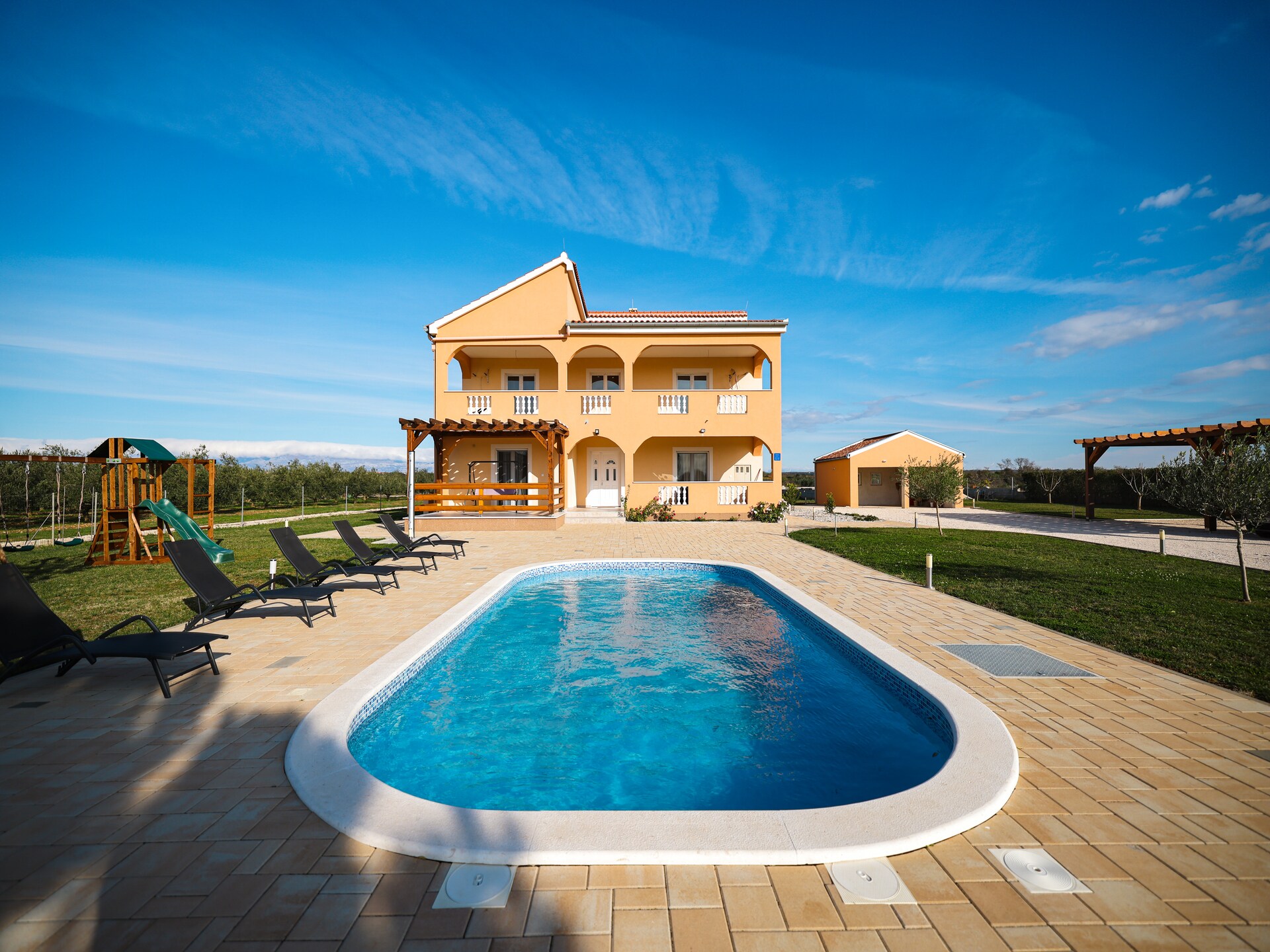 Vrijstaand vakantiehuis met privézwembad voor 8 personen nabij Zadar - foto 40