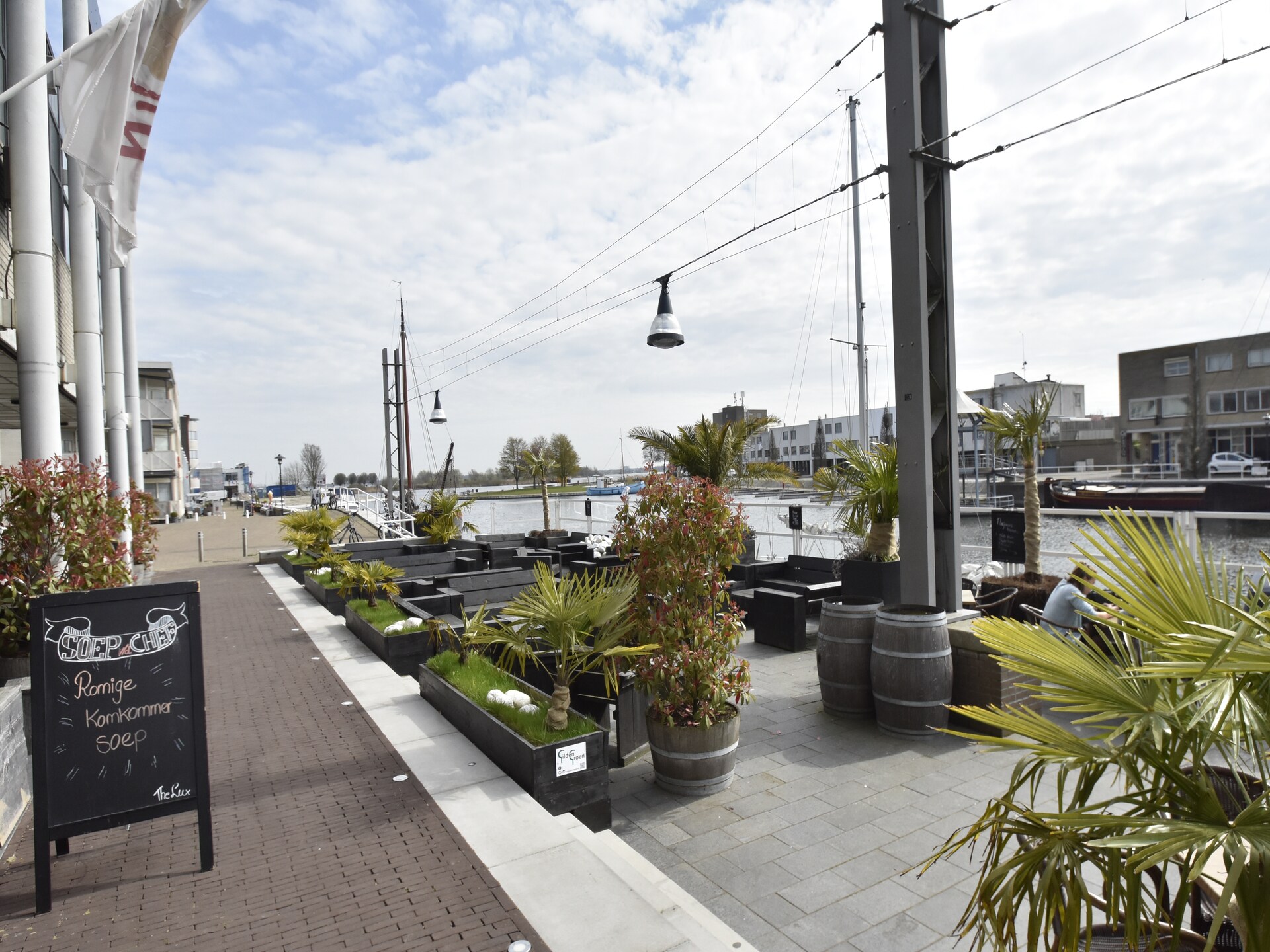 Bosruiter: Luxe familievilla aan het water in Zeewolde - foto 38