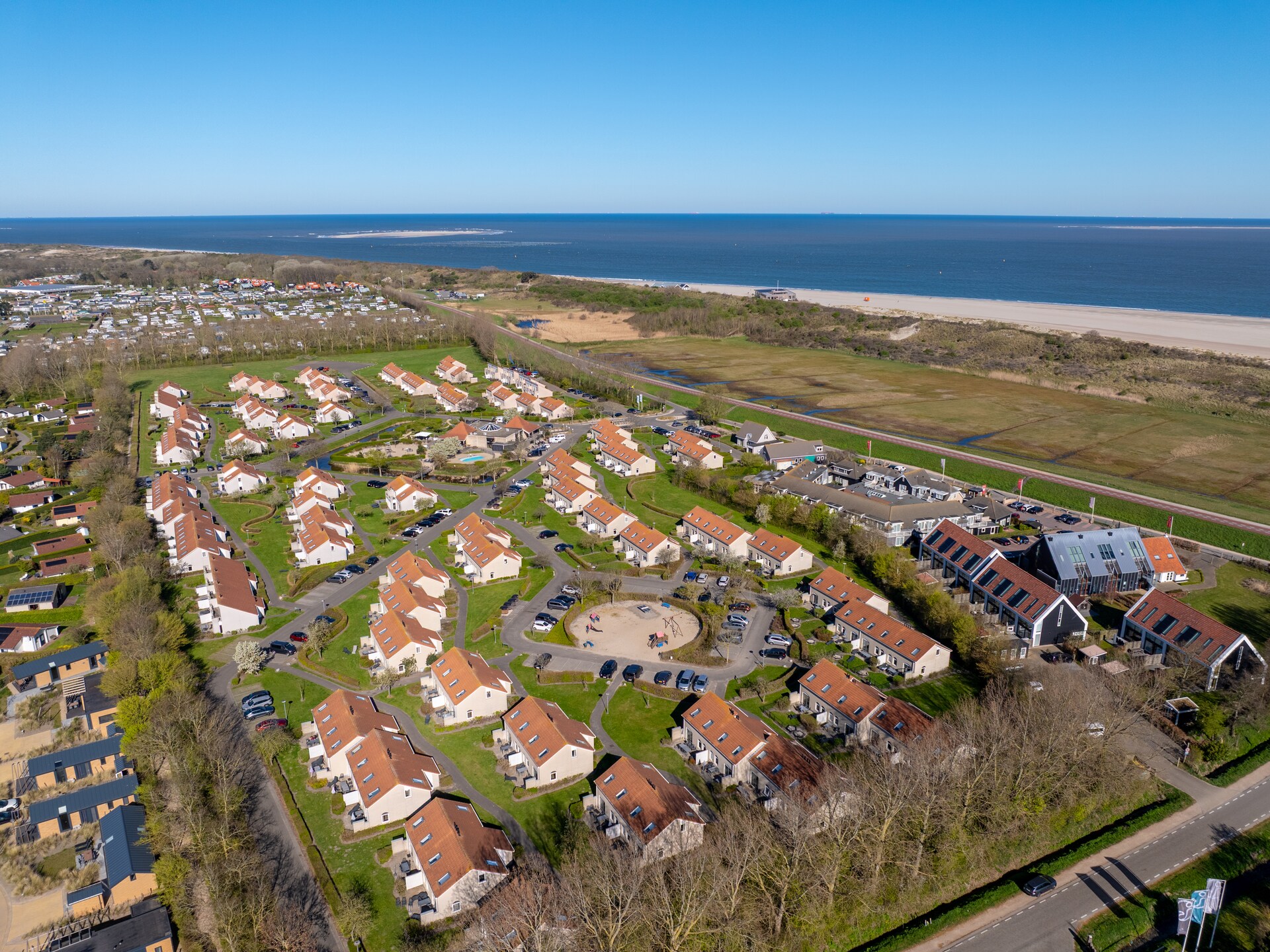 Gerieflijk vakantiehuis voor 7 personen op park bij Renesse strand - foto 33