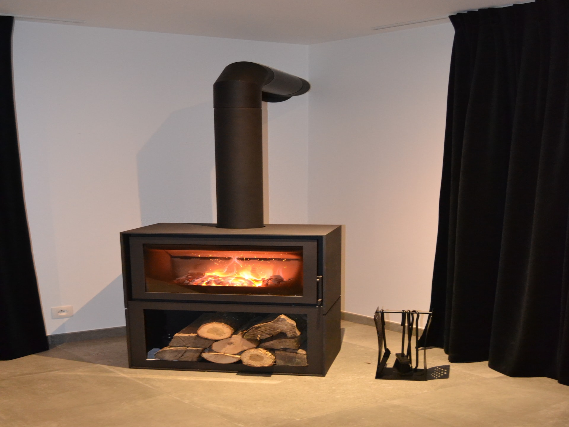 Privézwembad en panoramische sauna in vakantiehuis Vue d'en Haut, Enneille - foto 19