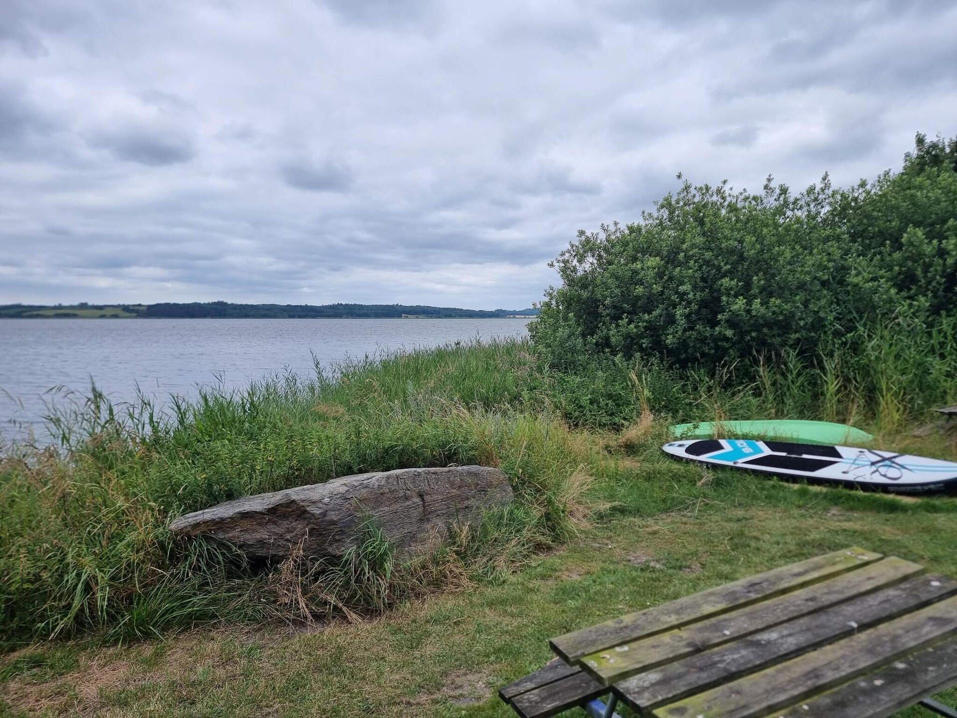 Aan zee: Modern vakantiehuis met fjordzicht in Løgstrup - foto 24