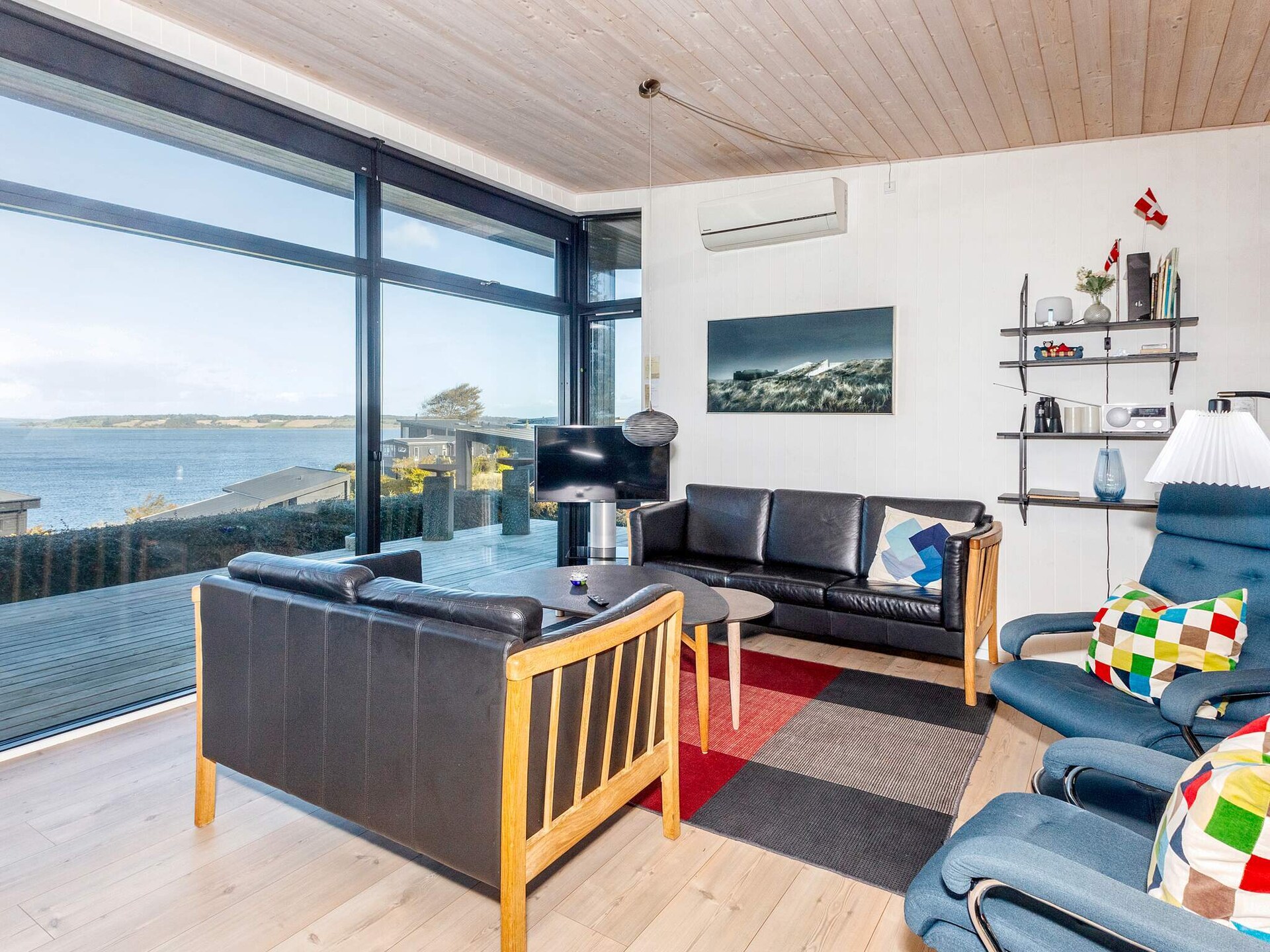 Aan zee: Modern vakantiehuis met fjordzicht in Løgstrup - foto 25