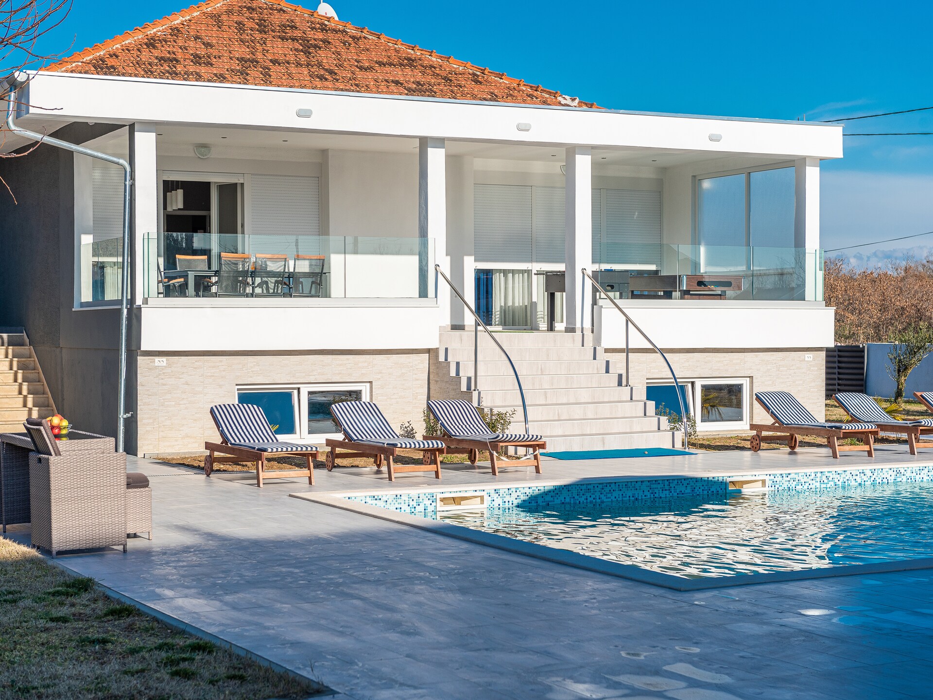 Ruim modern vakantiehuis voor 12 personen met privézwembad in Galovac - foto 20