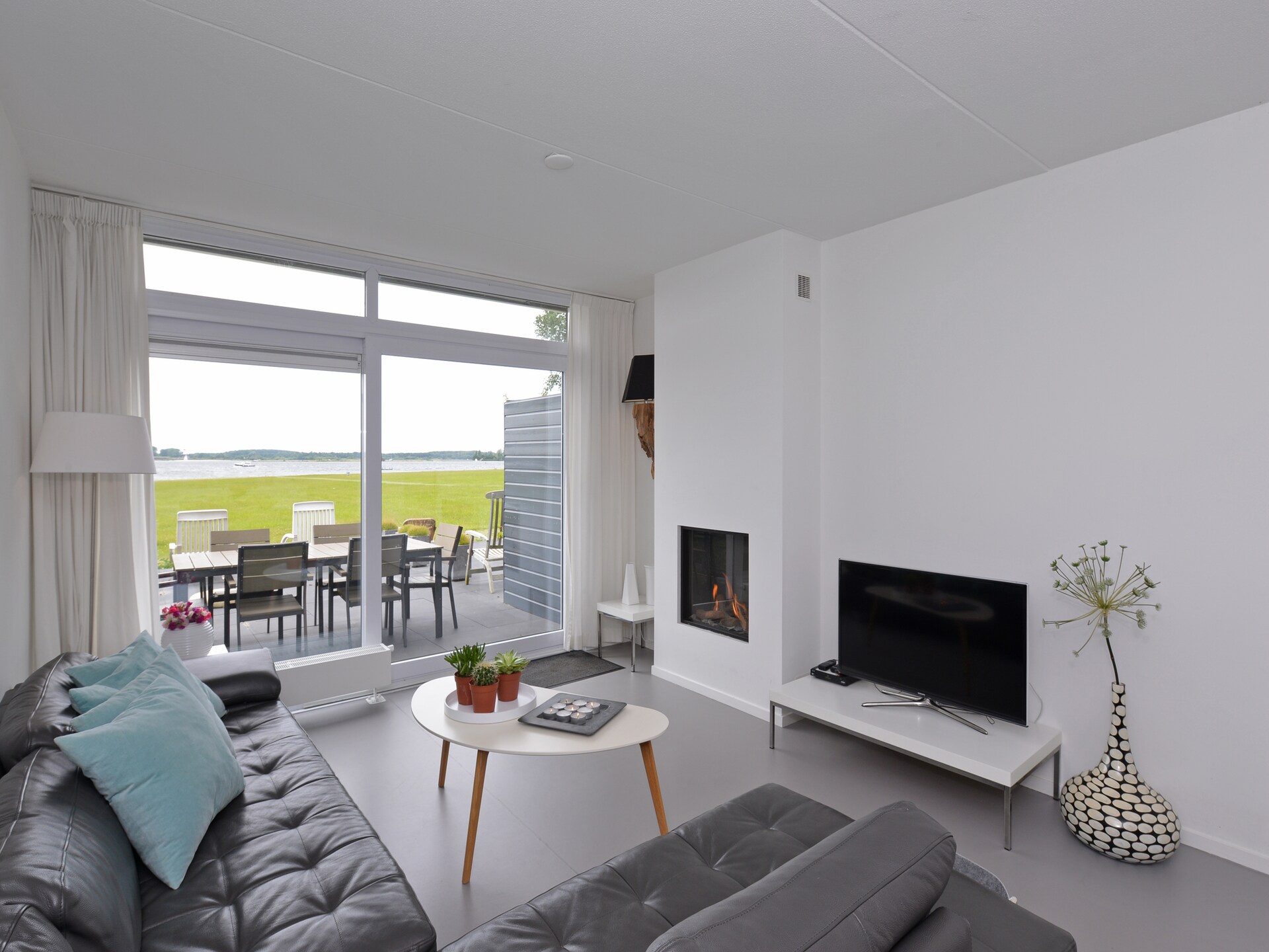 Havenweg 12: Vakantiehuis aan het meer in Kamperland met privésteiger - foto 10