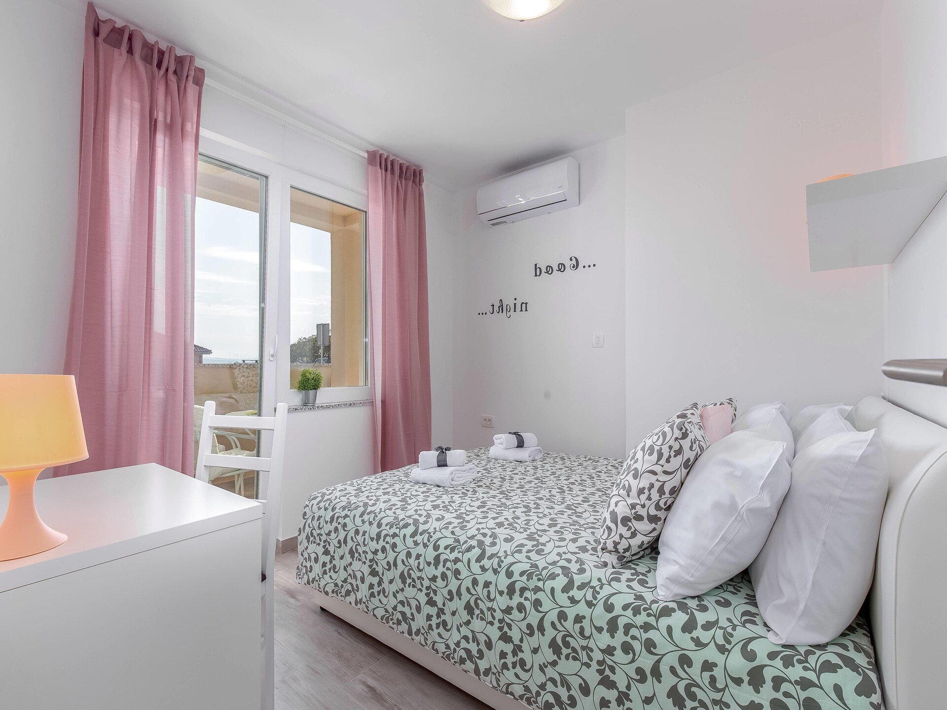 Villa Veronique VVA: Moderne villa vlakbij zee met zwembad in Dramalj - foto 17