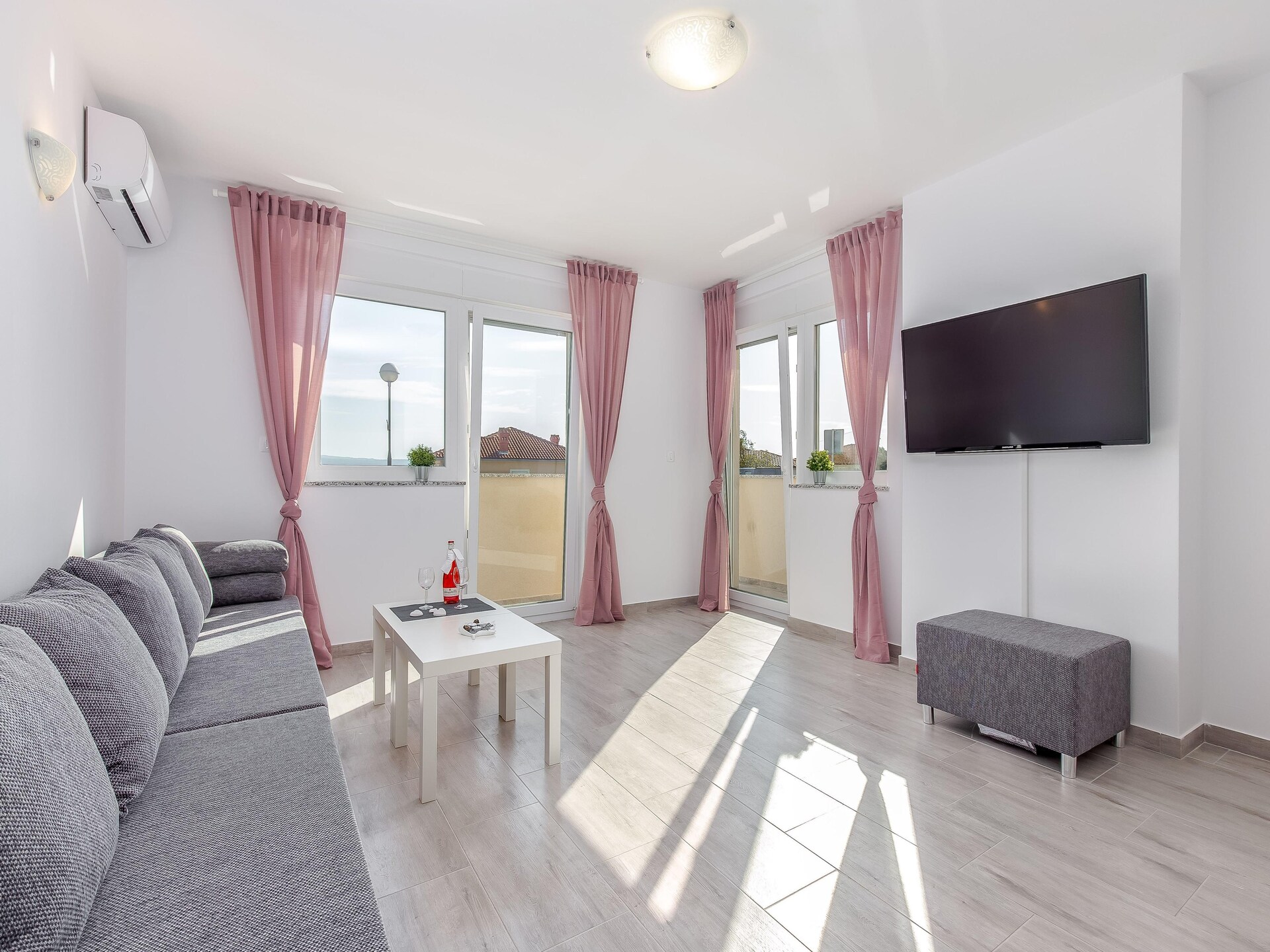 Villa Veronique VVA: Moderne villa vlakbij zee met zwembad in Dramalj - foto 10