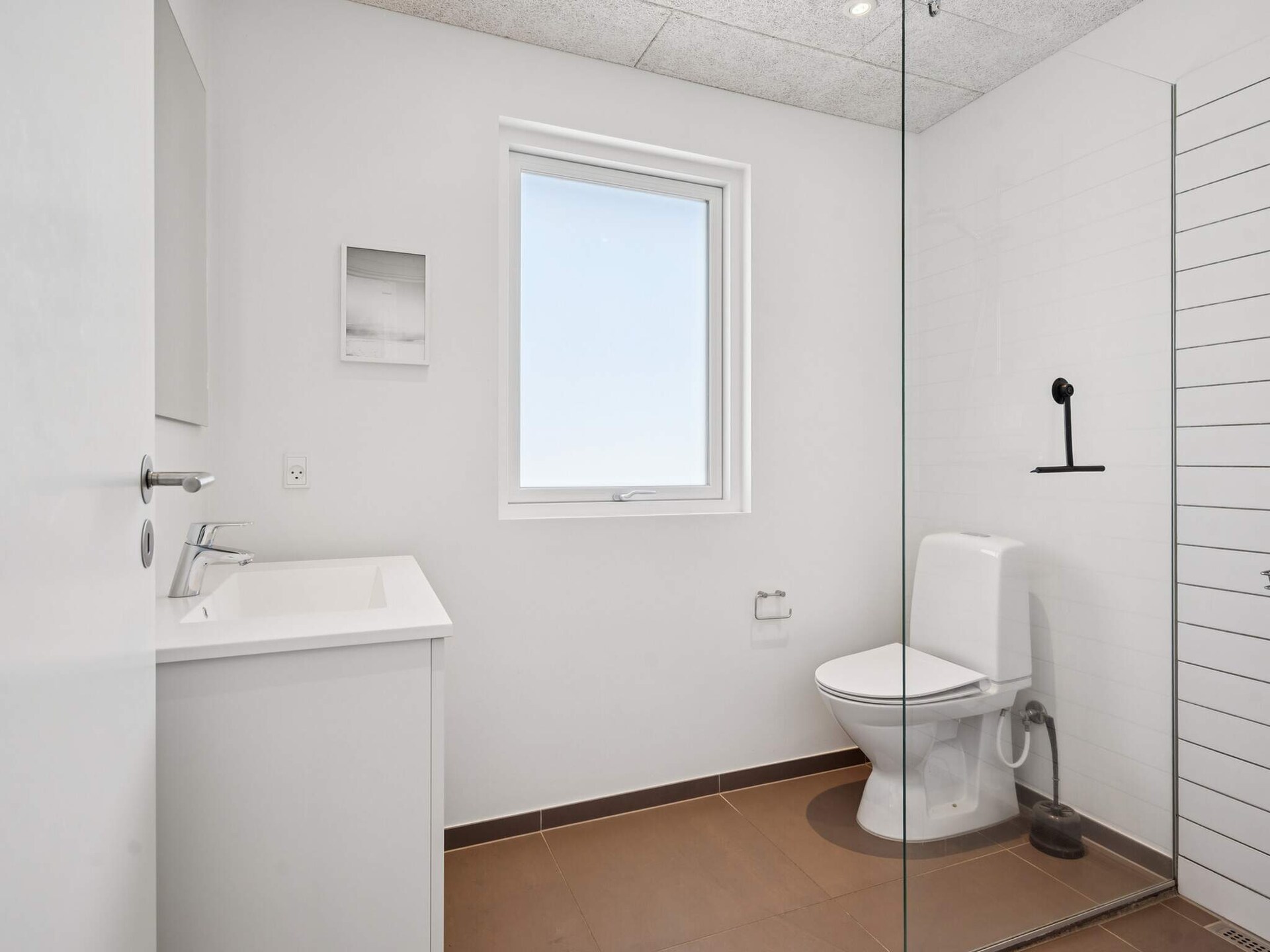 Groots vakantiehuis met zwembad, sauna & zeezicht op 250m van strand - foto 35