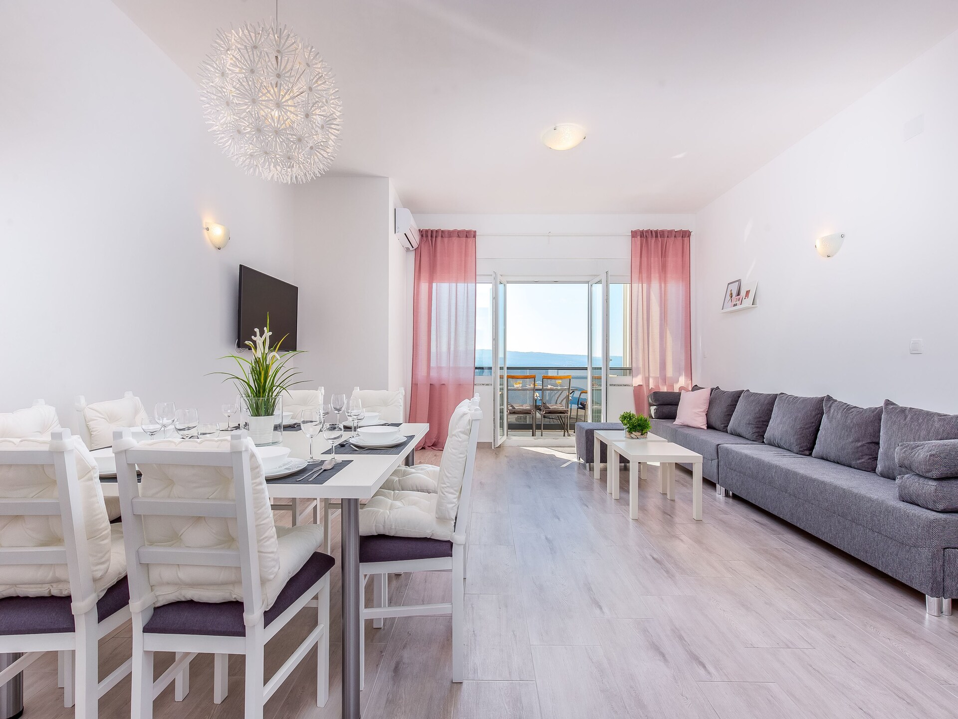 Villa Veronique VVF: Zeezicht & zwembad op 90m van strand in Dramalj - foto 3