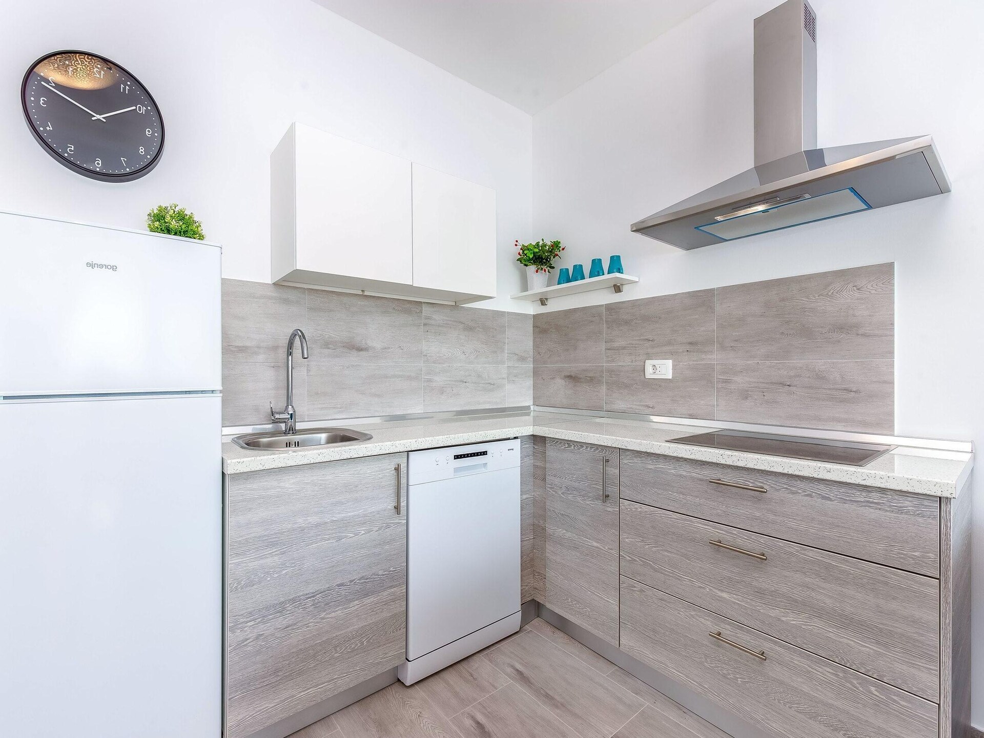 Villa Veronique VVG: Zeezicht & Golf op 90m van Strand in Dramalj - foto 13