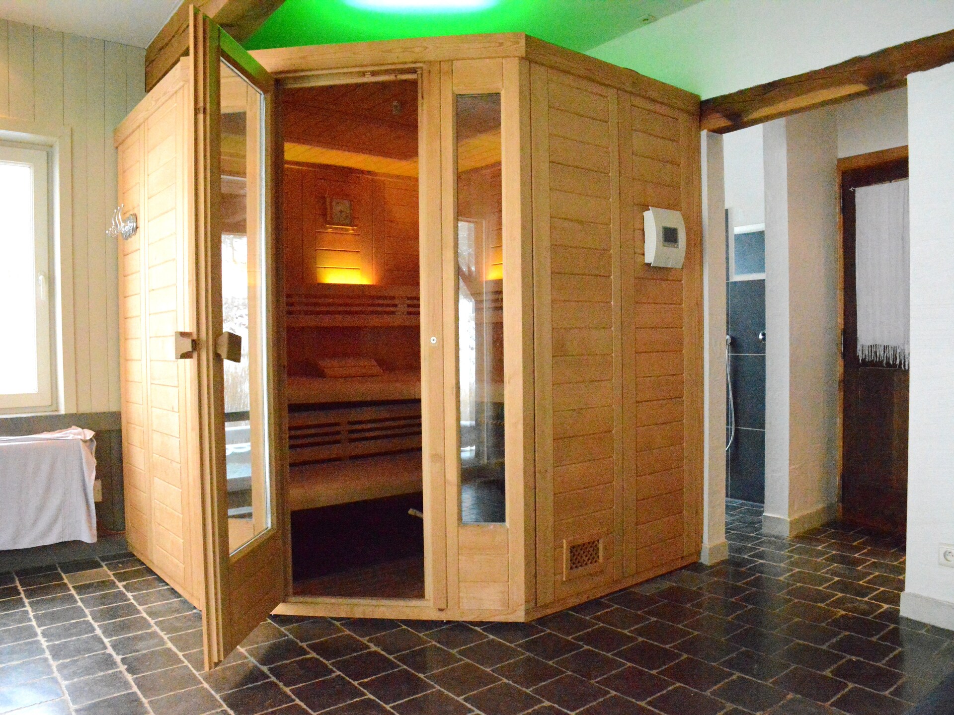 15-persoons wellnessvakantiehuis in authentieke Ardense boerderij, Bièvre - foto 35