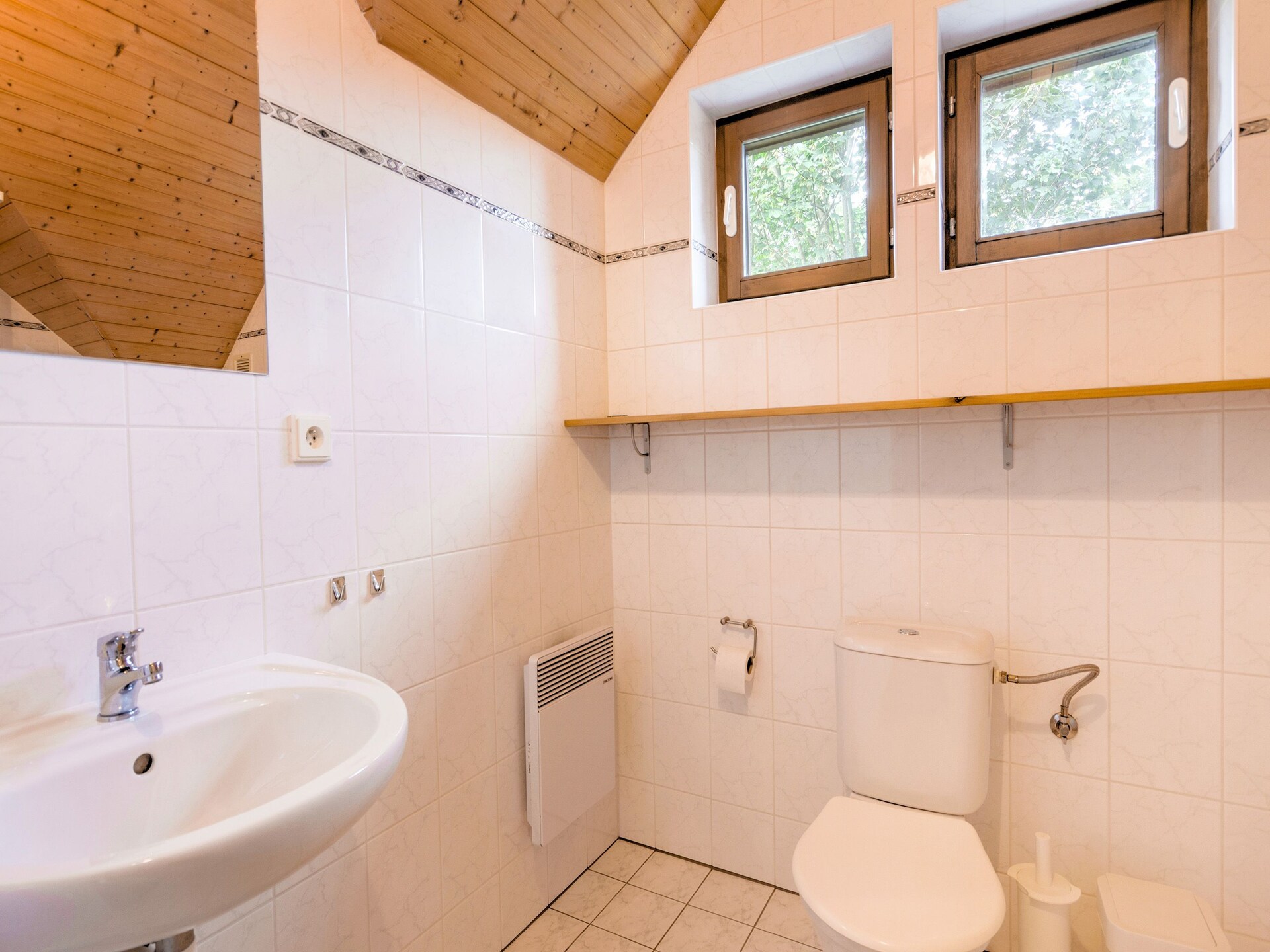 Vrijstaand vakantiehuis aan de golfbaan in het Reuzengebergte voor 8 personen - foto 24