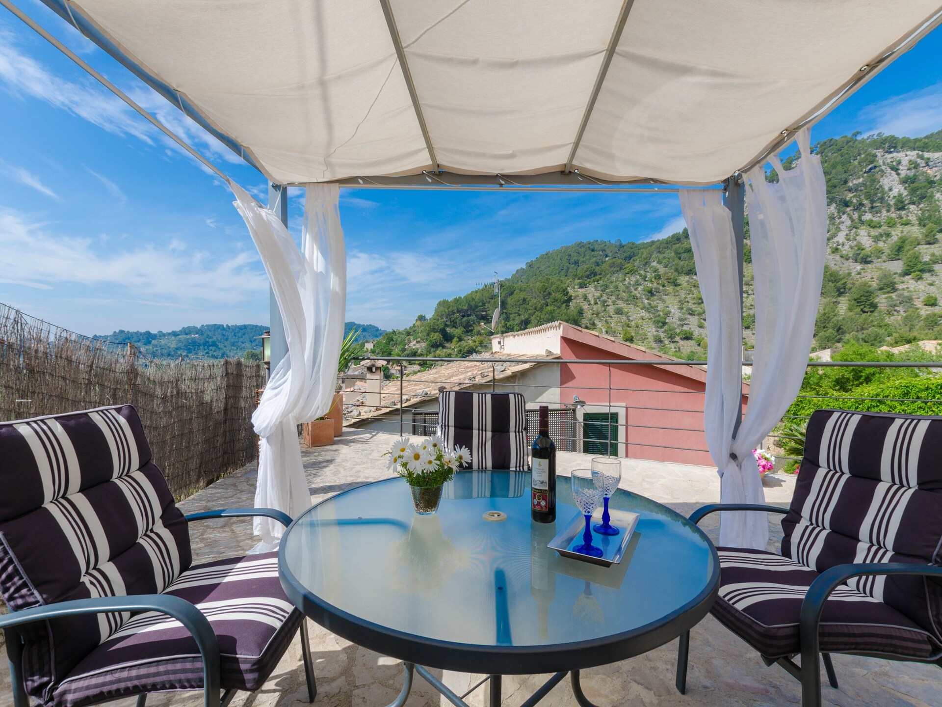 Authentieke stenen tent voor 8 personen aan de voet van de Tramuntana - foto 38