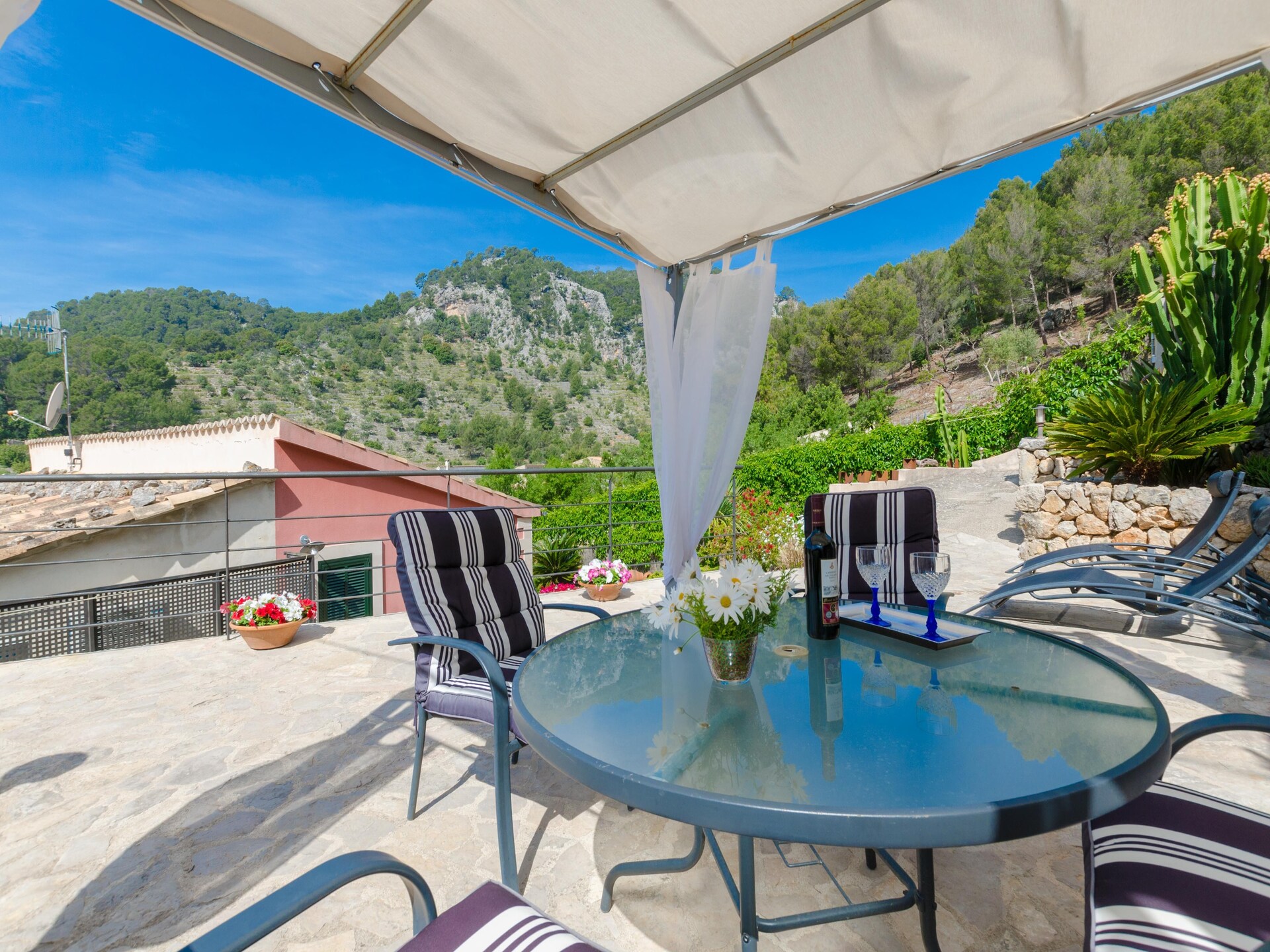 Authentieke stenen tent voor 8 personen aan de voet van de Tramuntana - foto 41