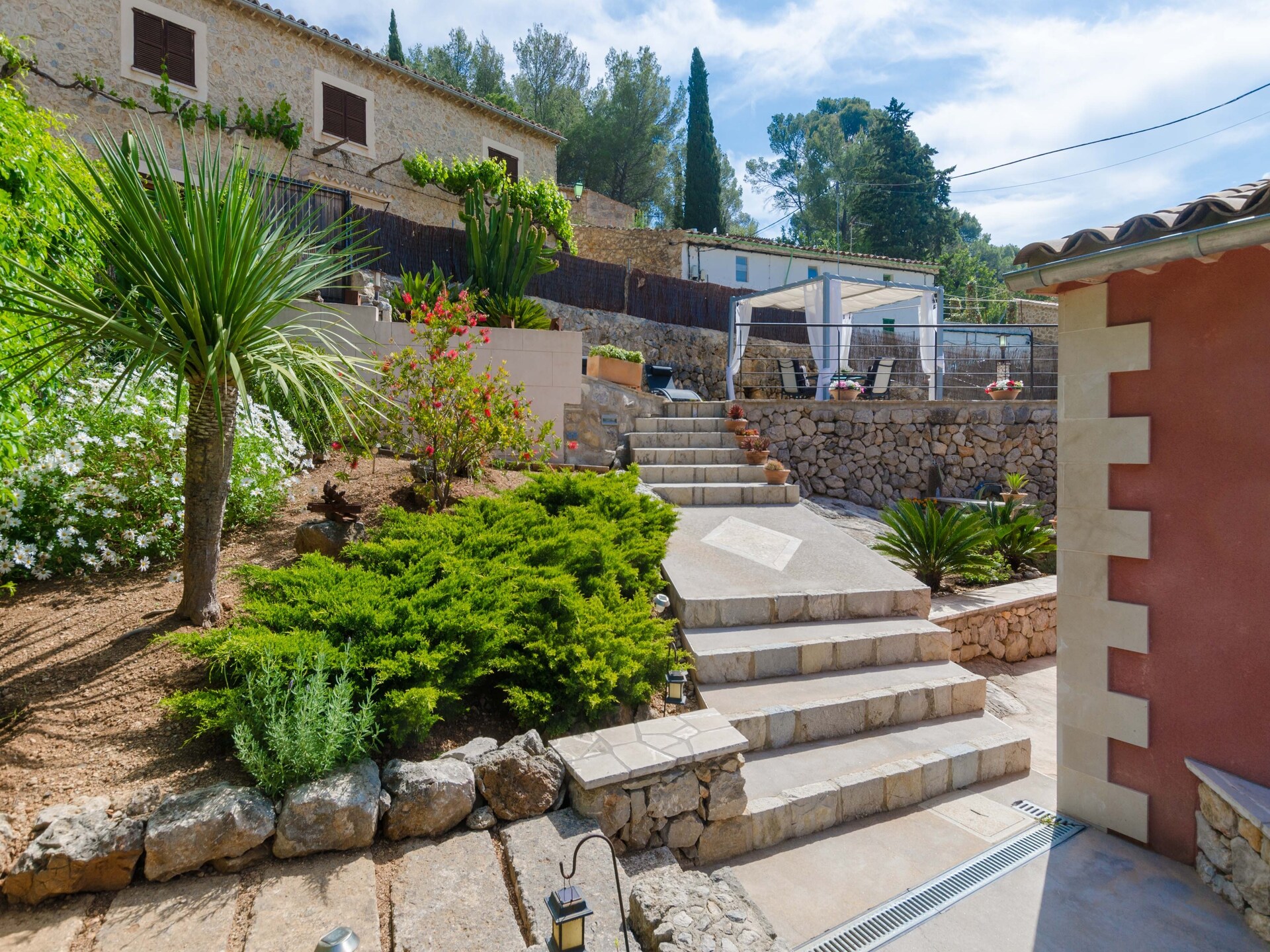 Authentieke stenen tent voor 8 personen aan de voet van de Tramuntana - foto 8