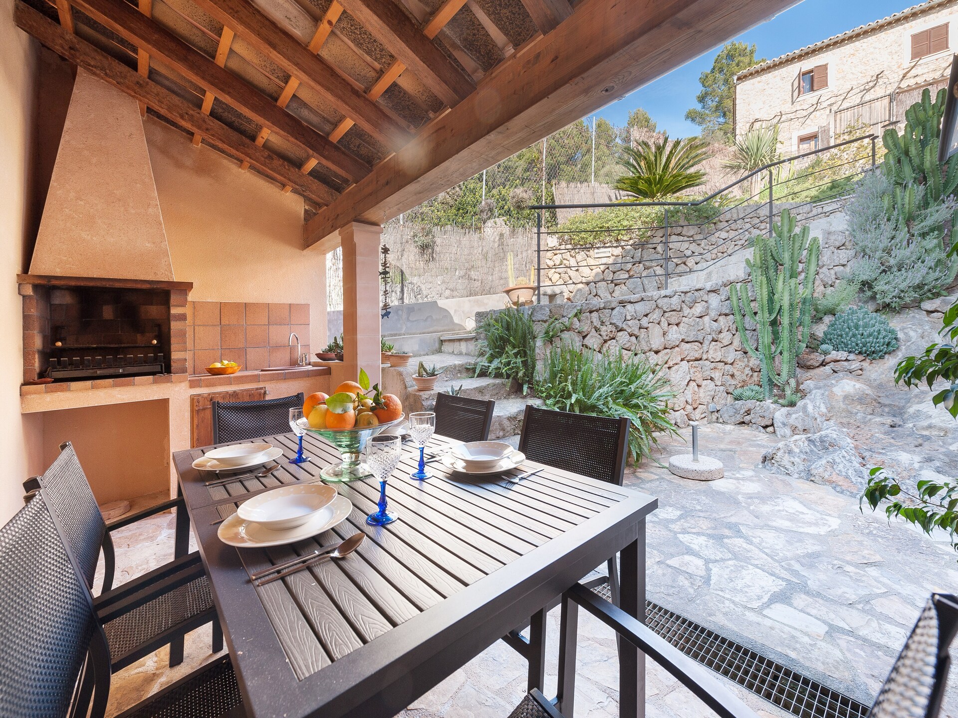 Authentieke stenen tent voor 8 personen aan de voet van de Tramuntana - foto 36