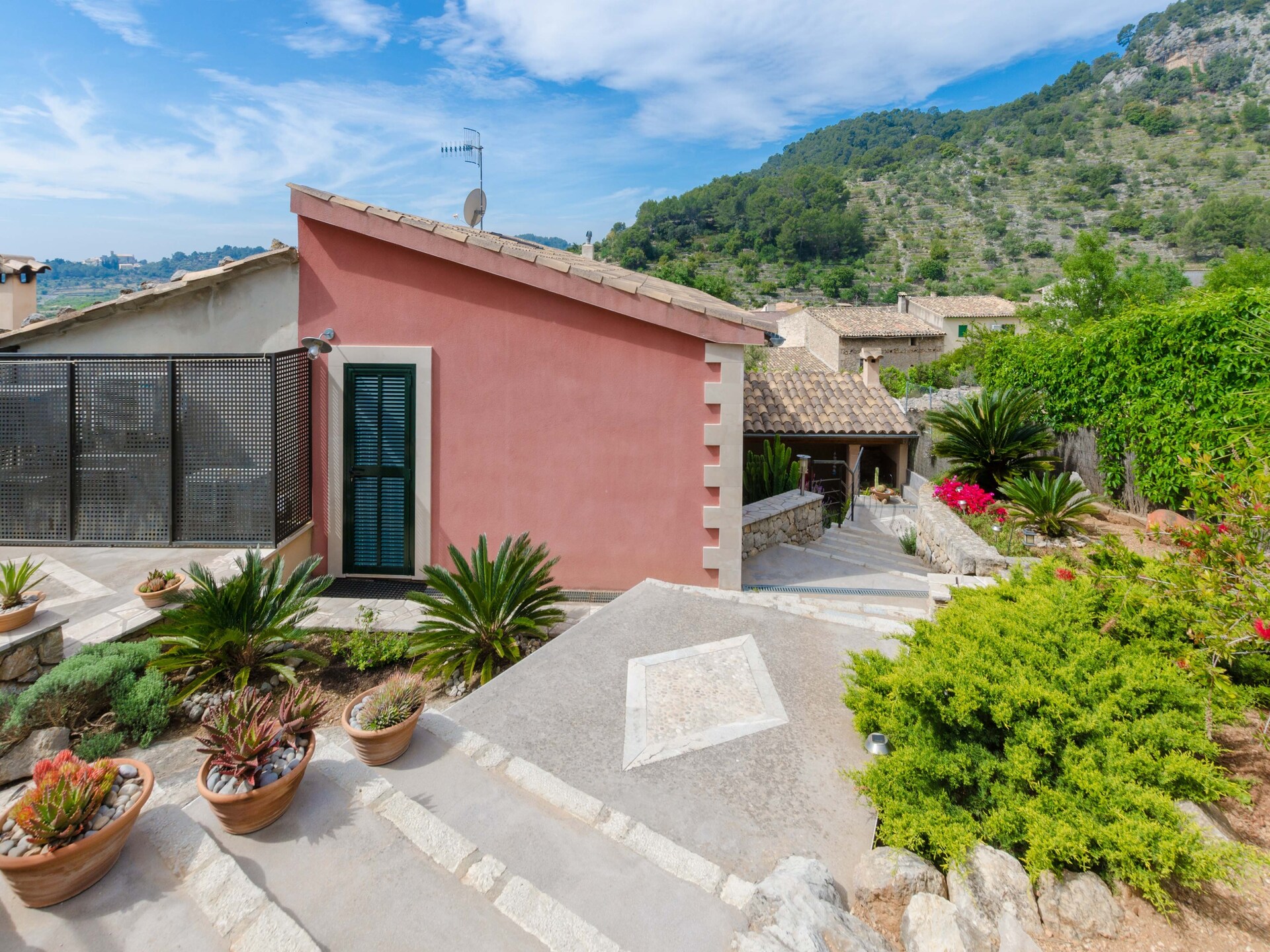 Authentieke stenen tent voor 8 personen aan de voet van de Tramuntana - foto 10