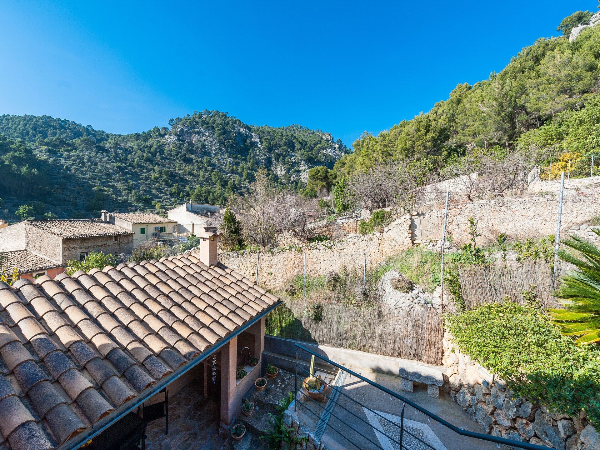 Authentieke stenen tent voor 8 personen aan de voet van de Tramuntana - foto 44