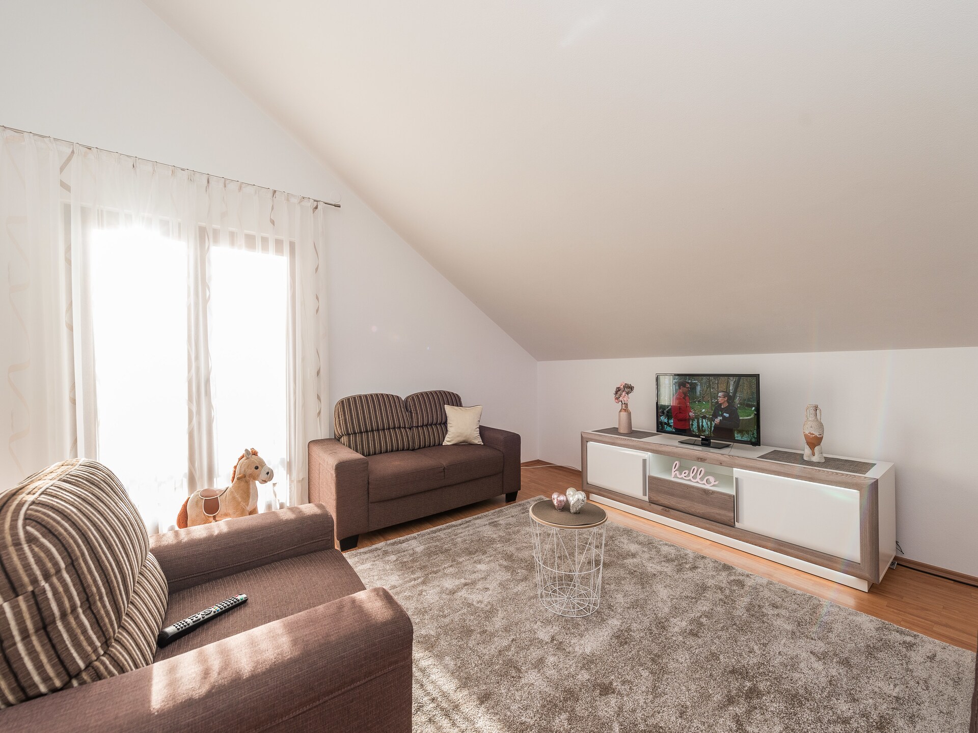 Ruim familieappartement in Vrsi-Mulo, 700m van zee met tuin en BBQ - foto 11