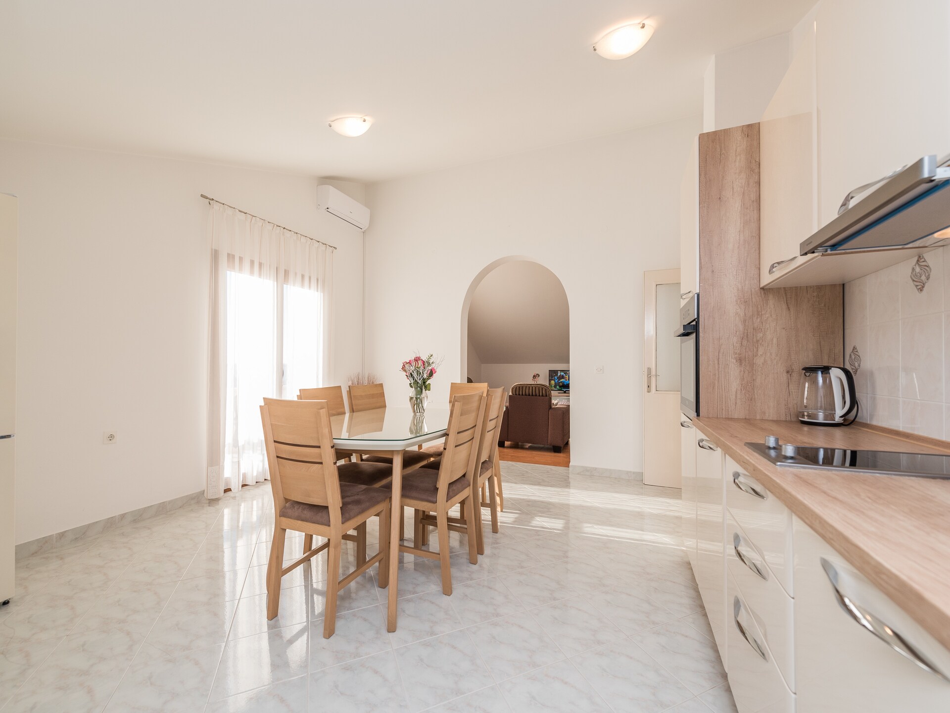 Ruim familieappartement in Vrsi-Mulo, 700m van zee met tuin en BBQ - foto 15