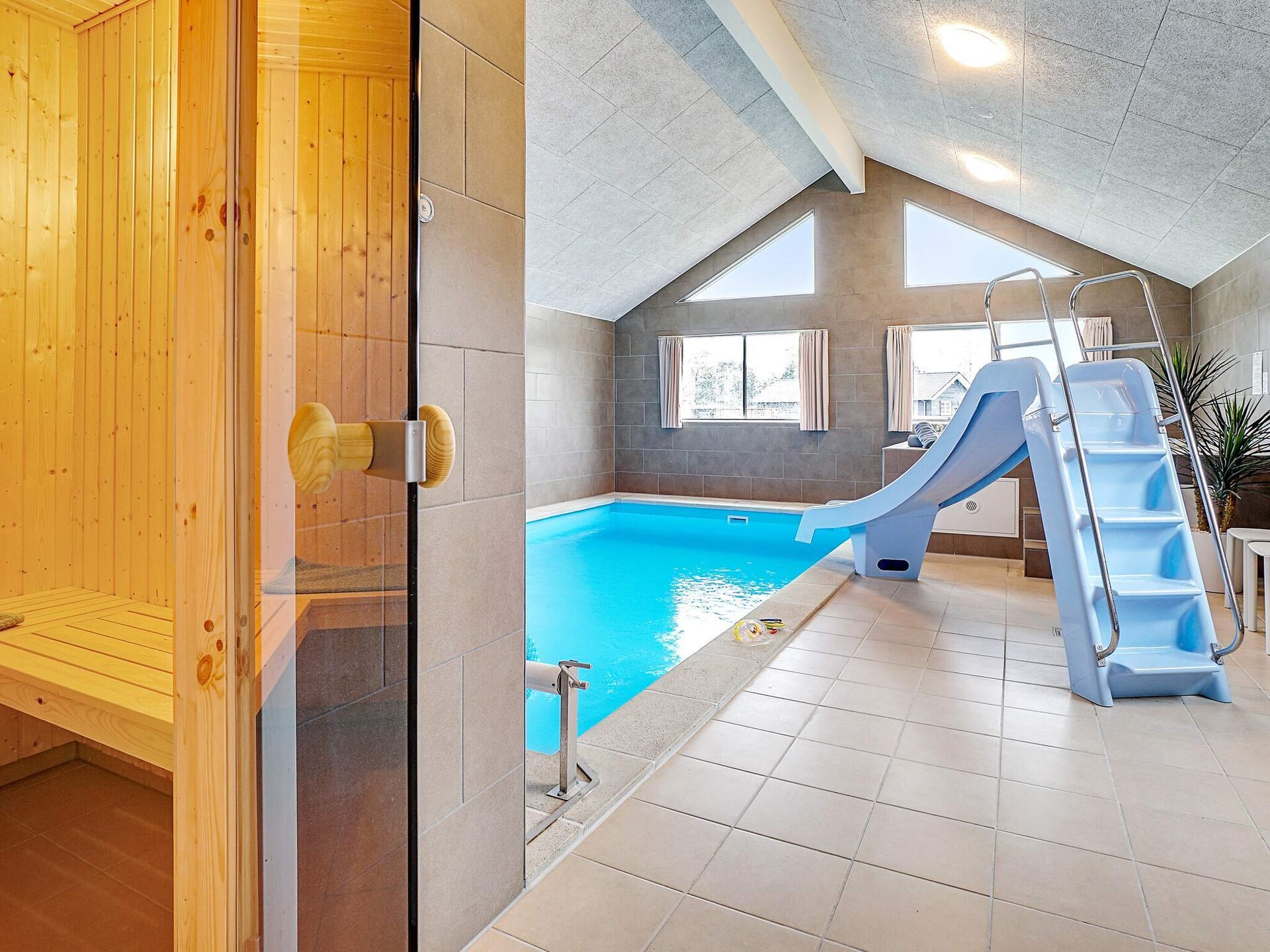 Op 1,2 km van zee: ruim vakantiehuis in Grenaa voor 20 personen - foto 5