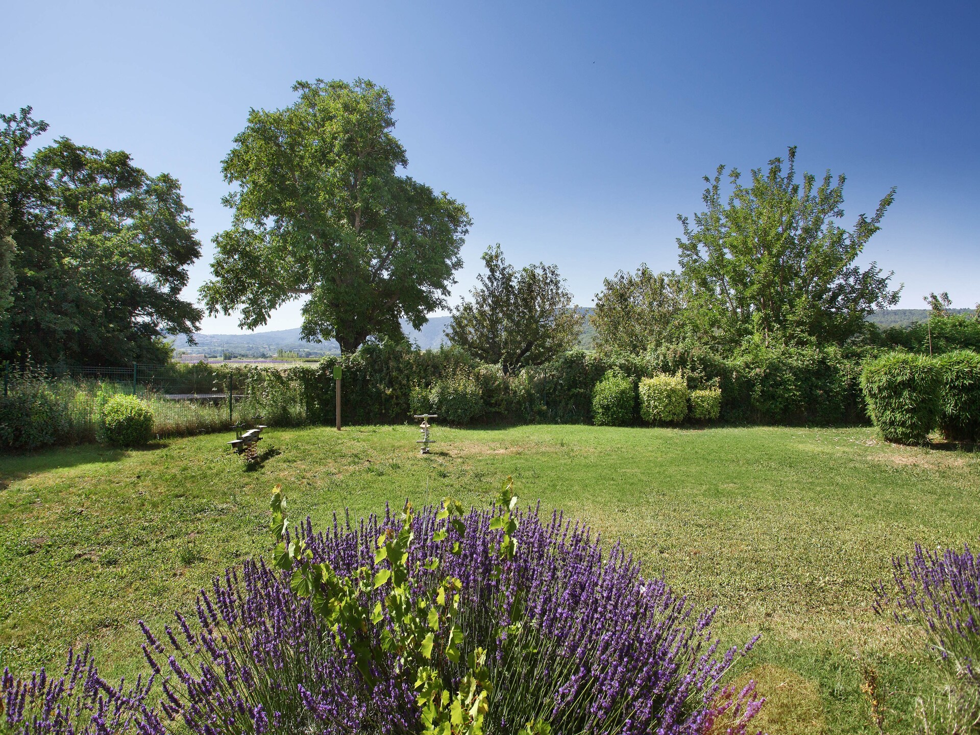 Ruim appartement voor 7 in Bonnieux met zwembad en uitzicht op de Luberon - foto 14